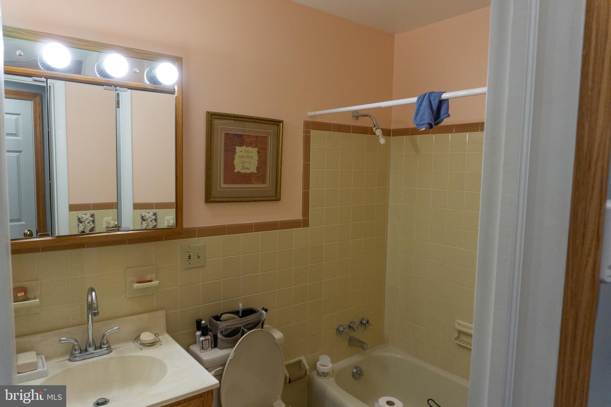 VALLEY VIEW - Residential