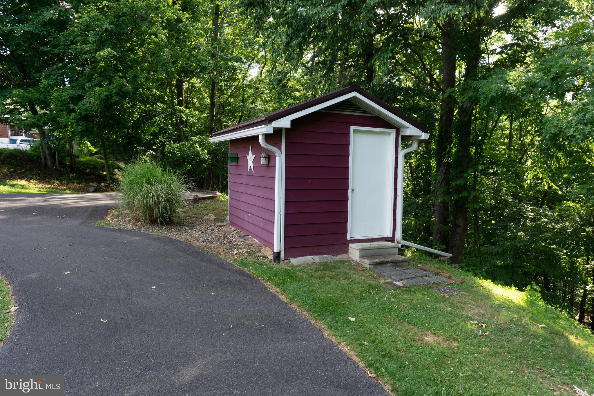 VALLEY VIEW - Residential