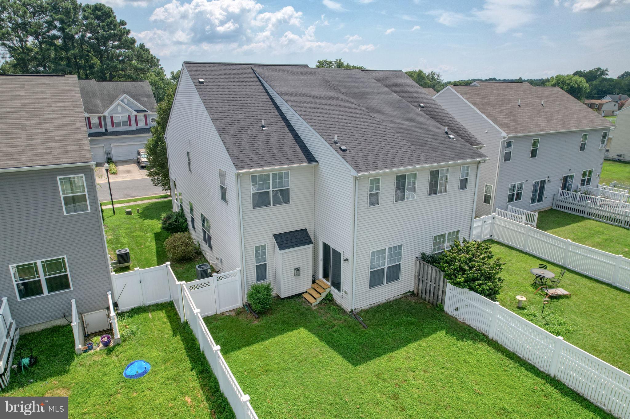 SHEPHERD VILLAGE - Residential