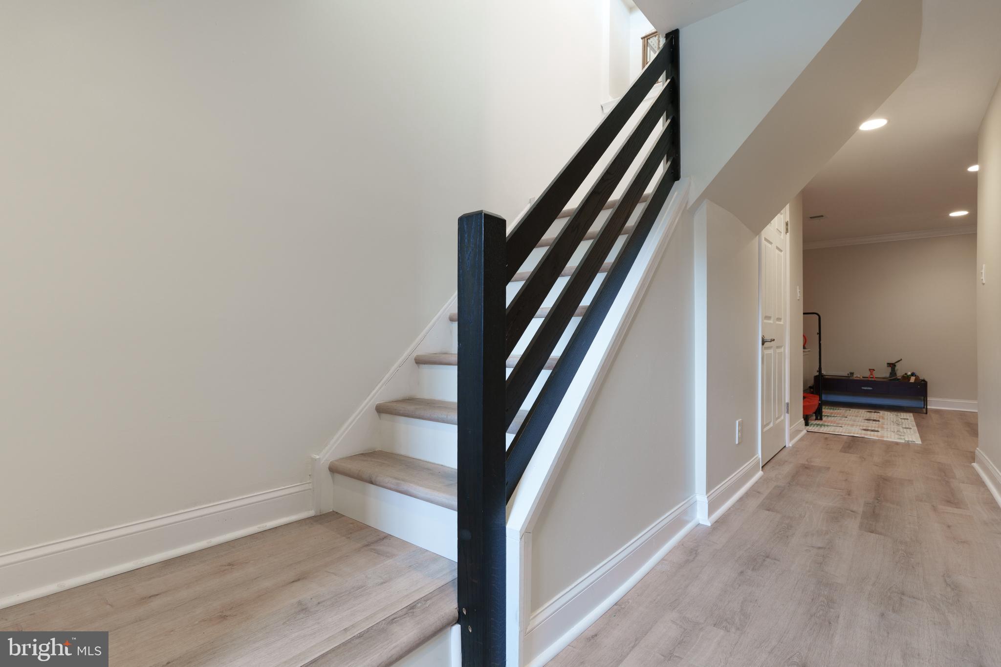 COVENTRY VILLAGE - Residential