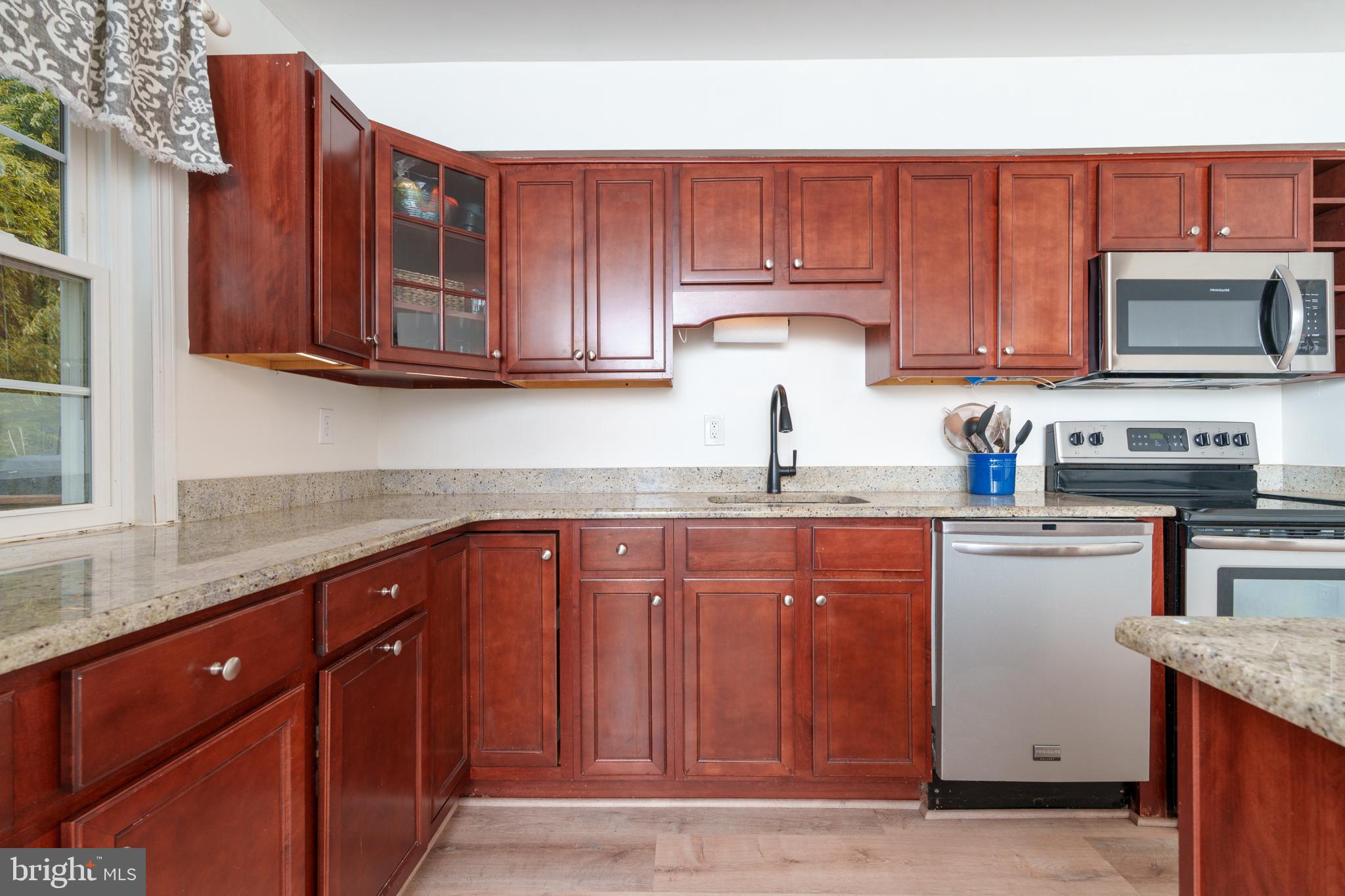 COVENTRY VILLAGE - Residential