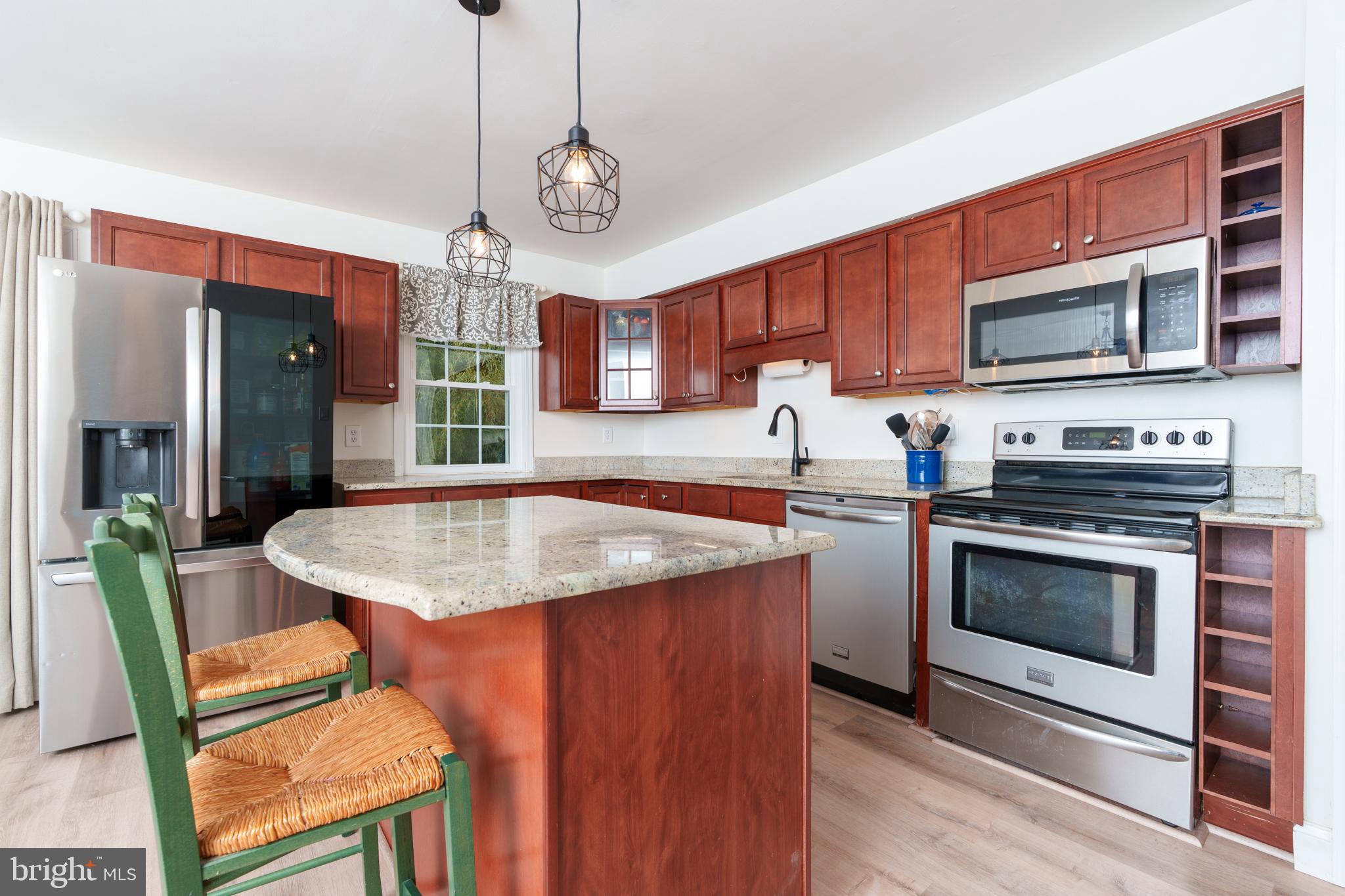 COVENTRY VILLAGE - Residential