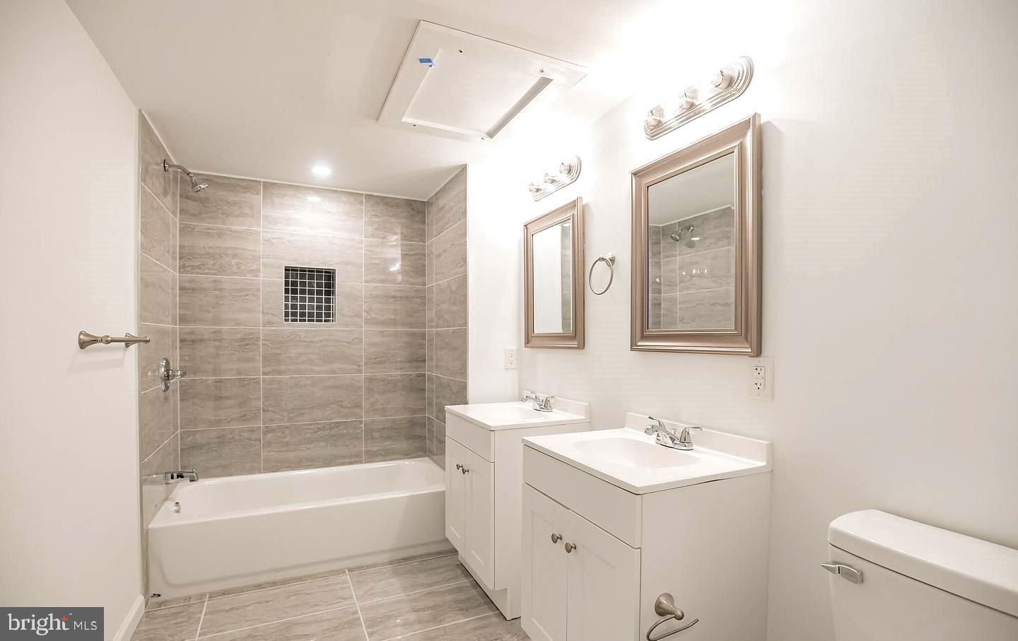 PHILADELPHIA (NORTHWEST) - Commercial Sale