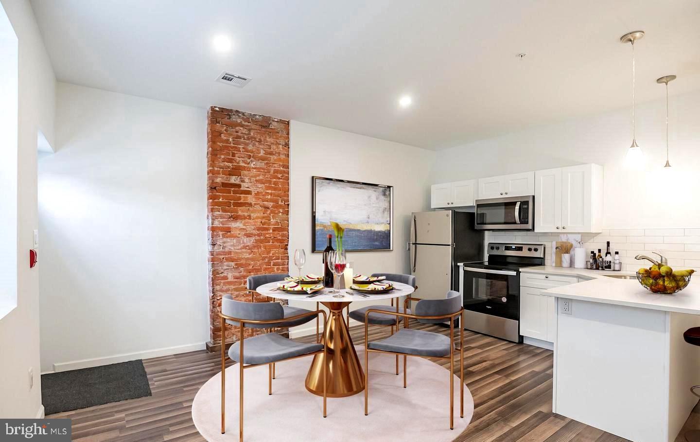 PHILADELPHIA (NORTHWEST) - Commercial Sale