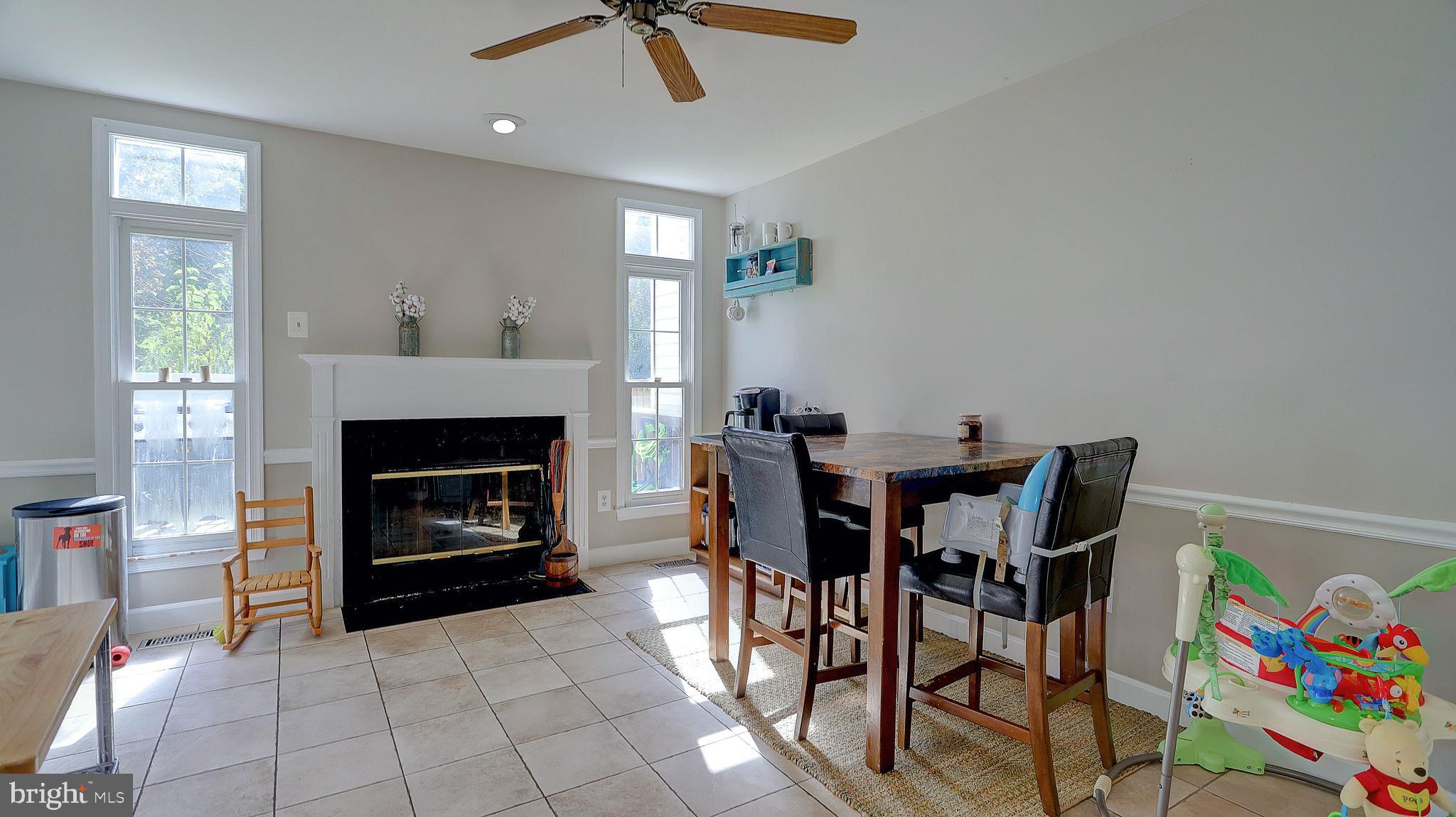 COMPTON VALLEY ESTATES - Residential