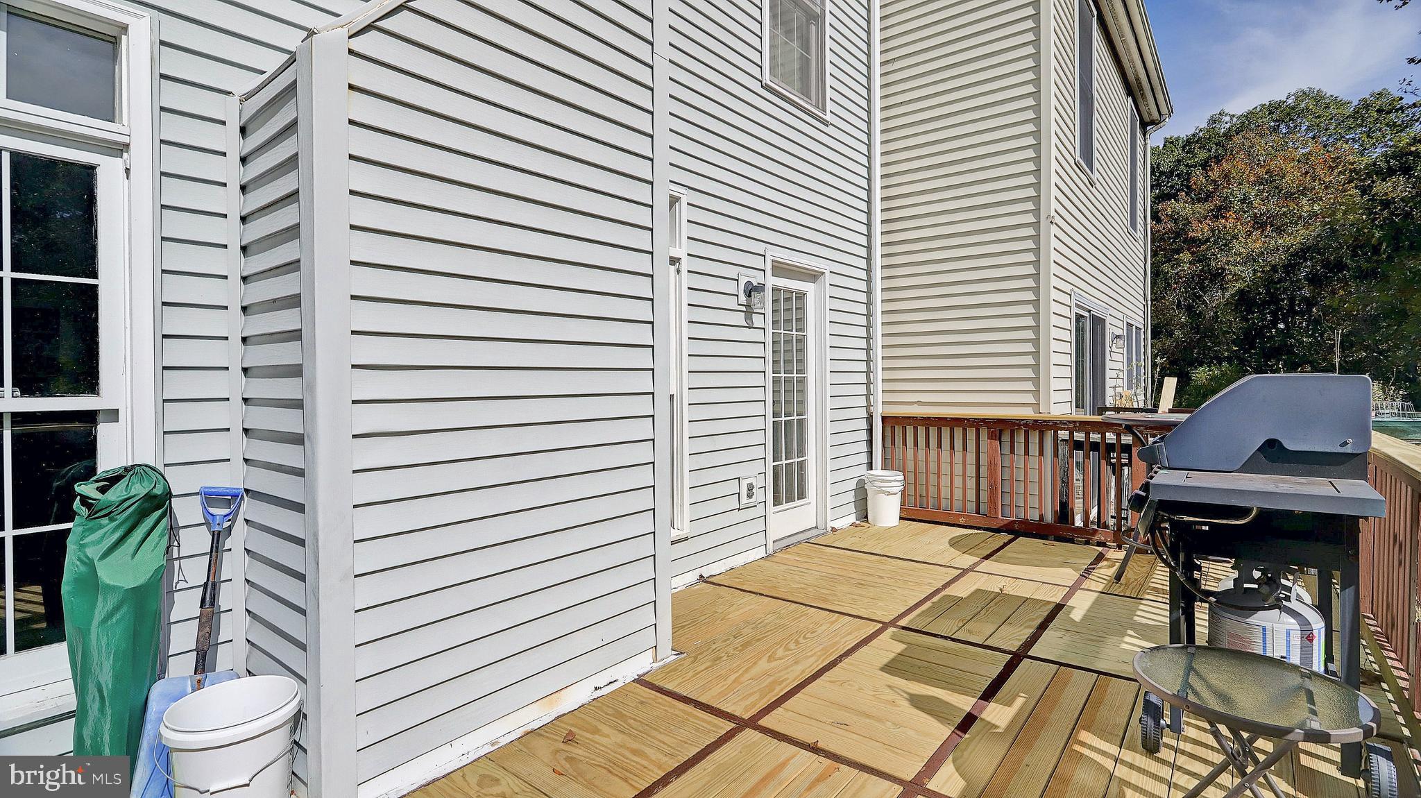 COMPTON VALLEY ESTATES - Residential