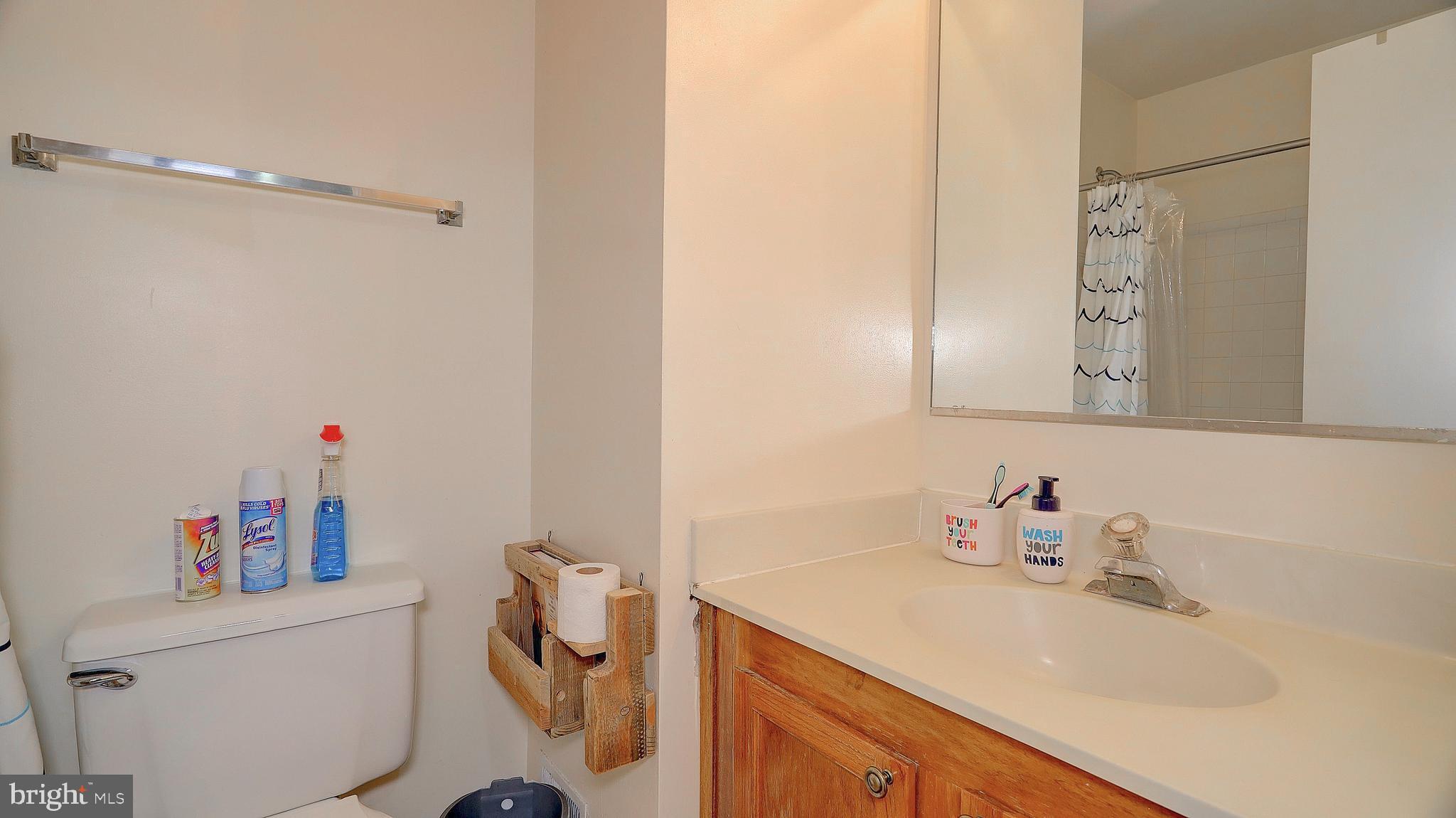 COMPTON VALLEY ESTATES - Residential