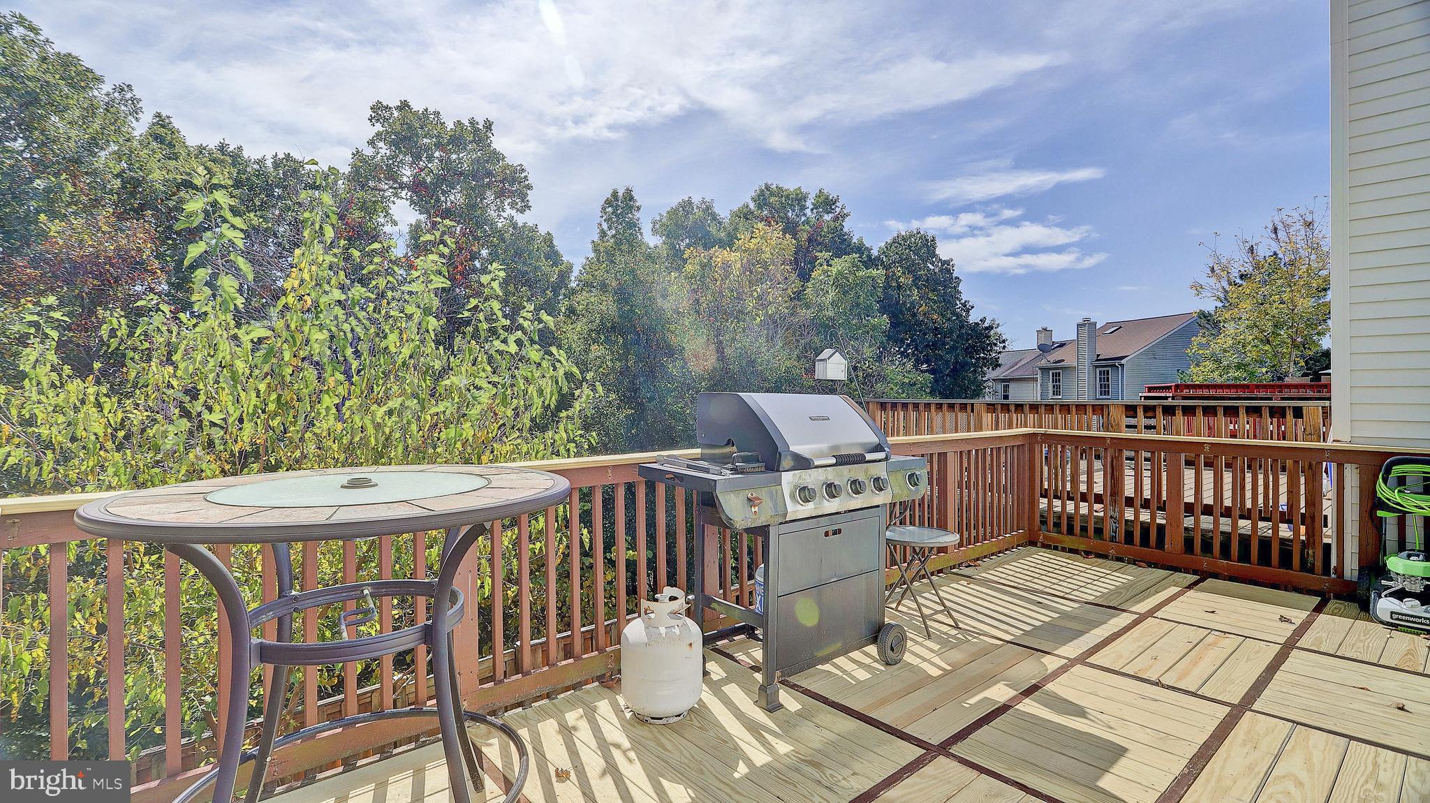 COMPTON VALLEY ESTATES - Residential