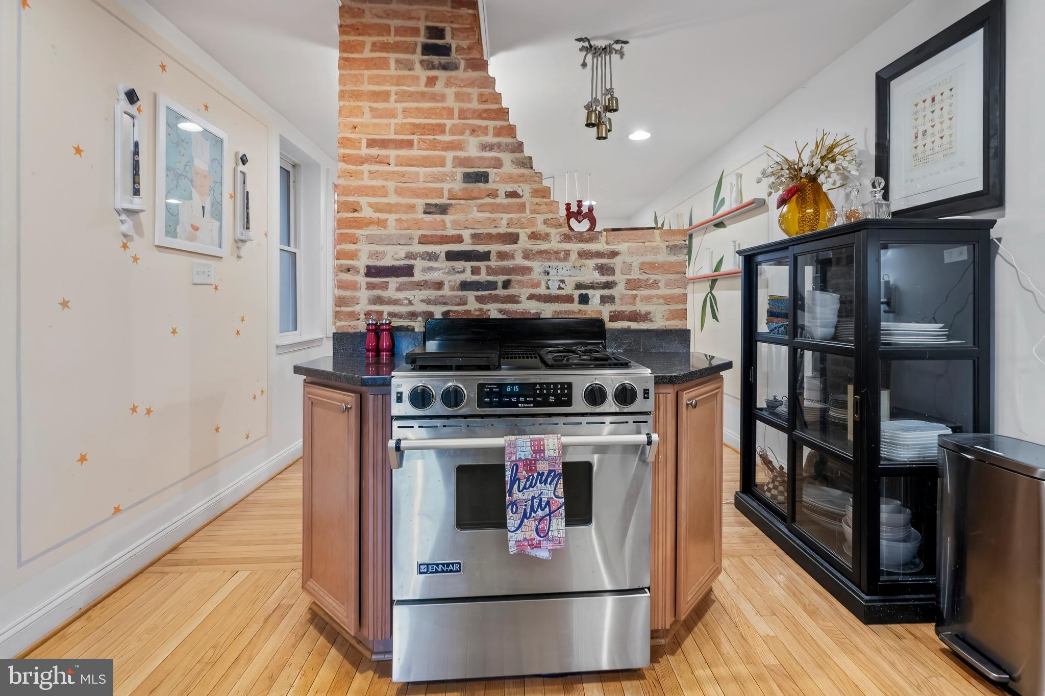 BUTCHERS HILL - Residential