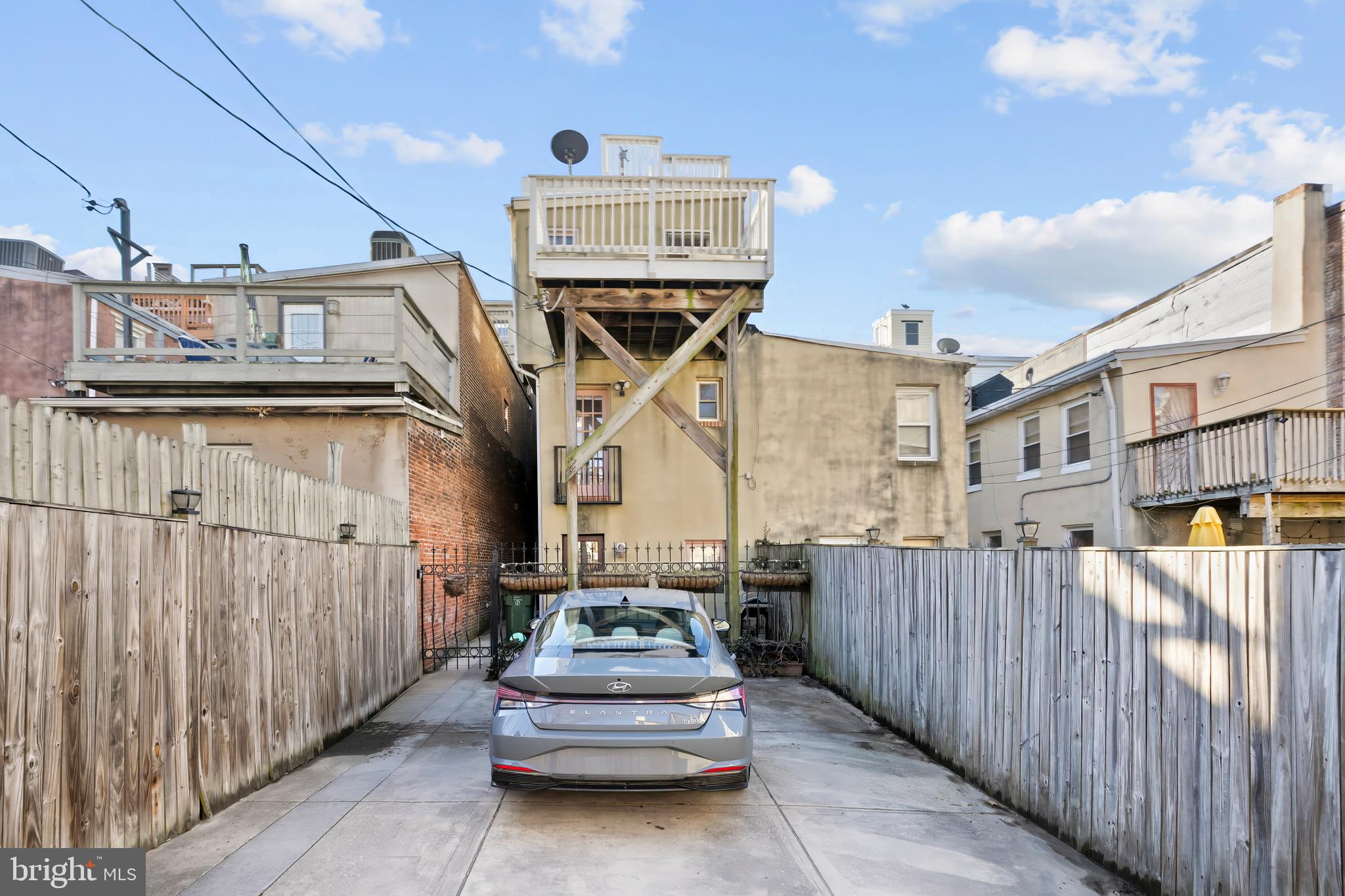 BUTCHERS HILL - Residential