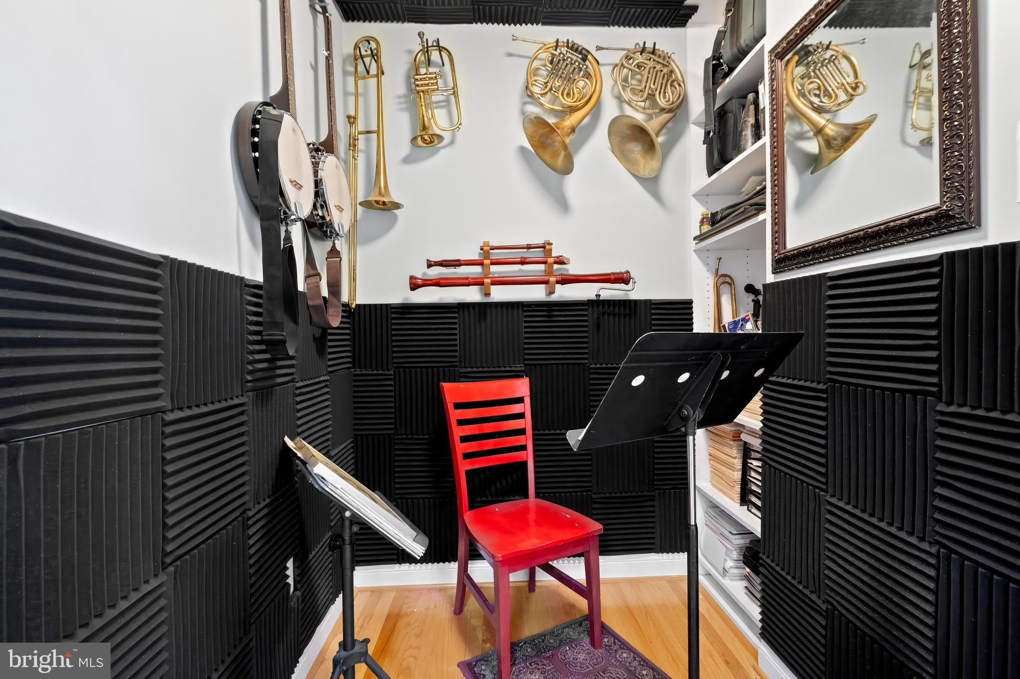 BUTCHERS HILL - Residential