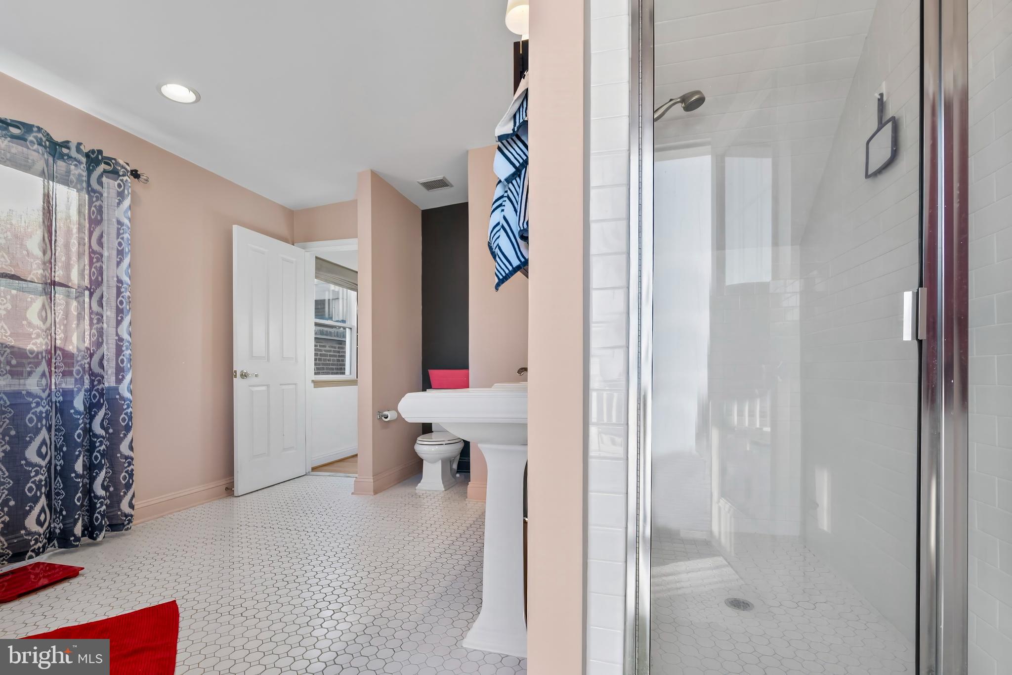 BUTCHERS HILL - Residential