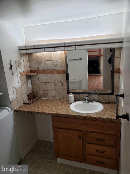 3203 JENNIFER COURT