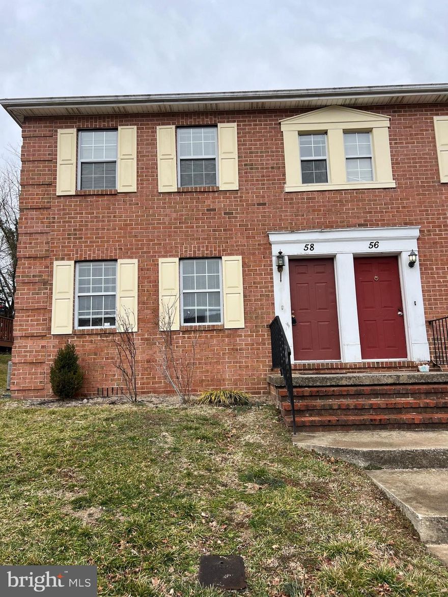 Gorgeous duplex in historical Harpers Ferry! Features hardwood floors throughout main level with a bonus sunroom, freshly painted throughout.  Small shed out back for storage, and the views are breathtaking! Very nice and well taken care of, must see!! No pets allowed. Income needs to be at least $4350 to qualify.