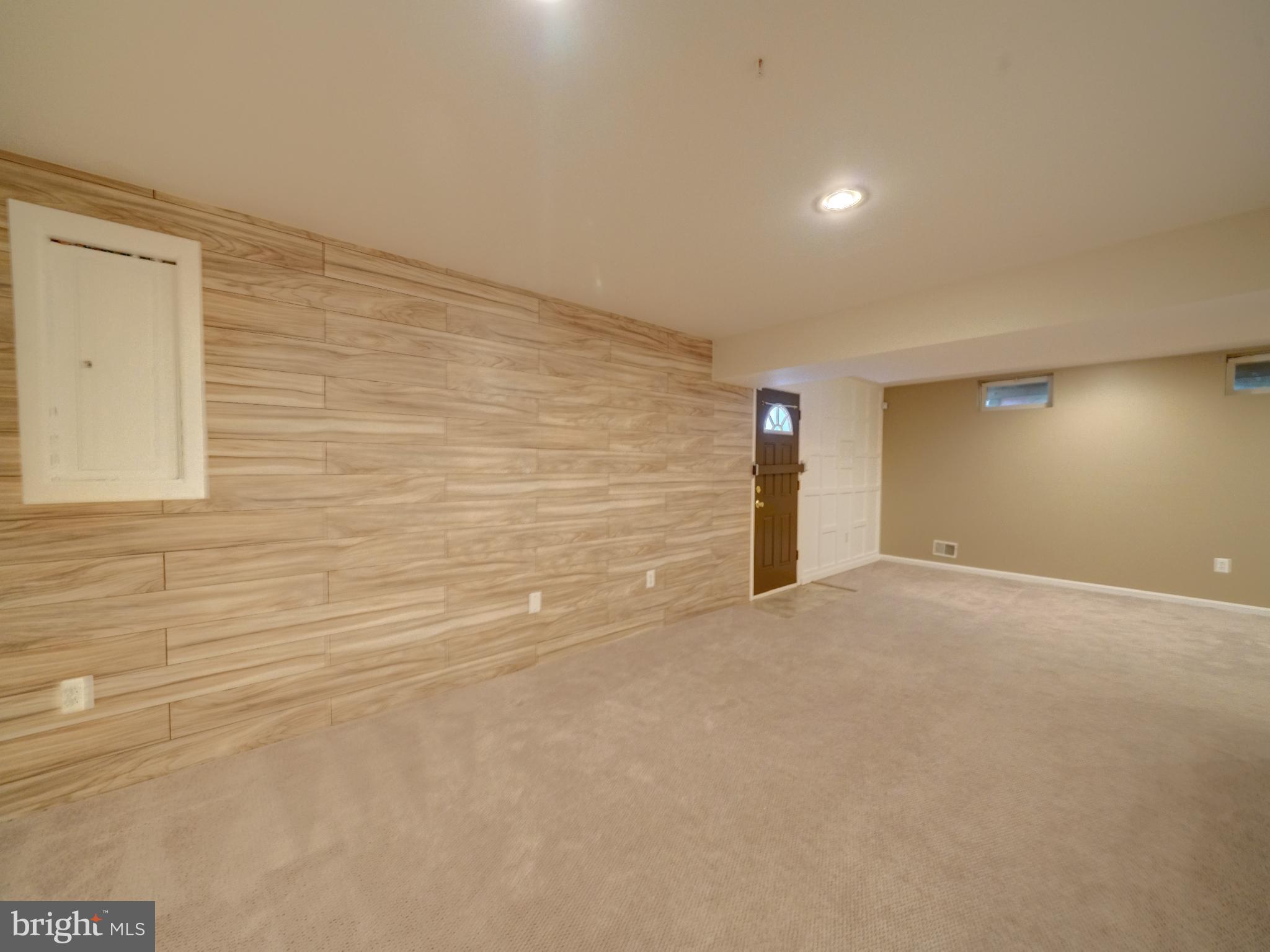 LAKEVIEW - Residential