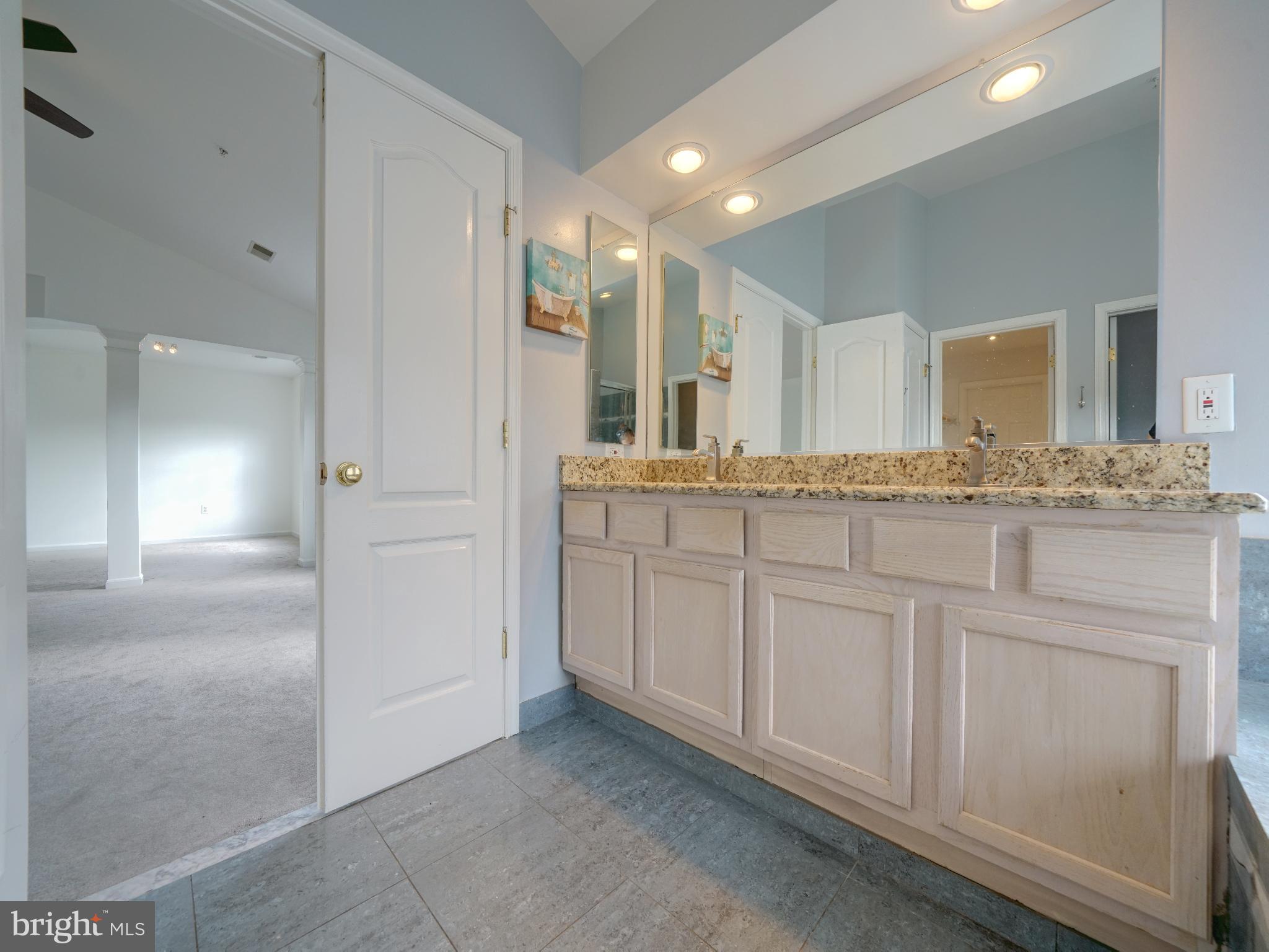 LAKEVIEW - Residential