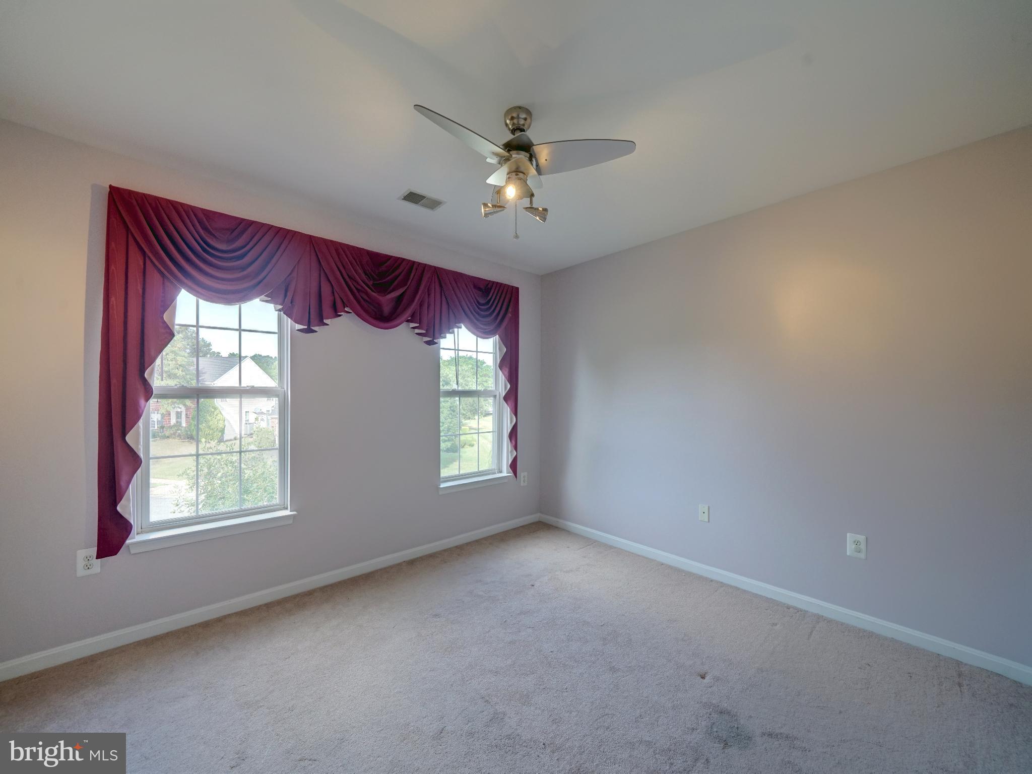 LAKEVIEW - Residential