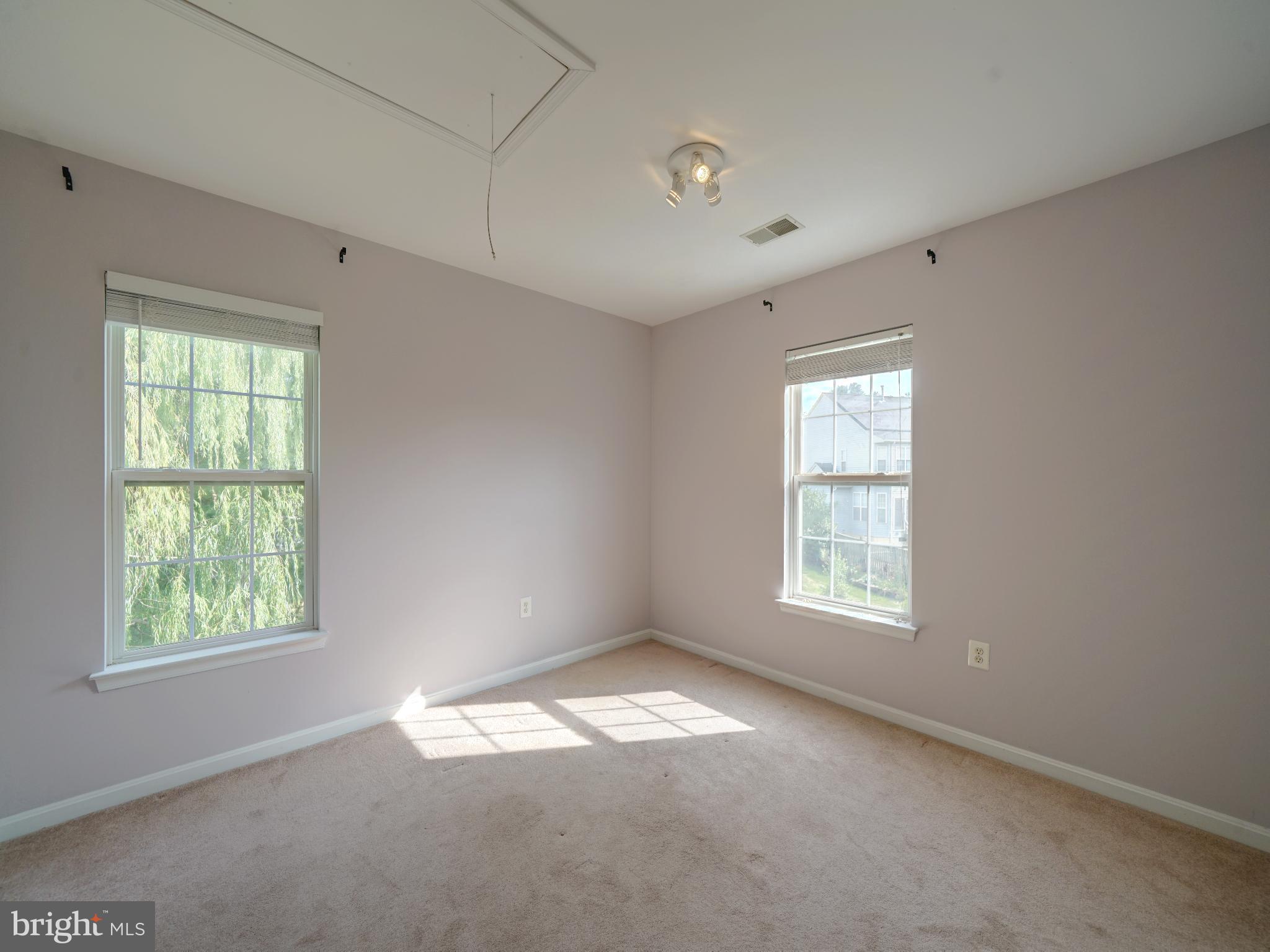 LAKEVIEW - Residential