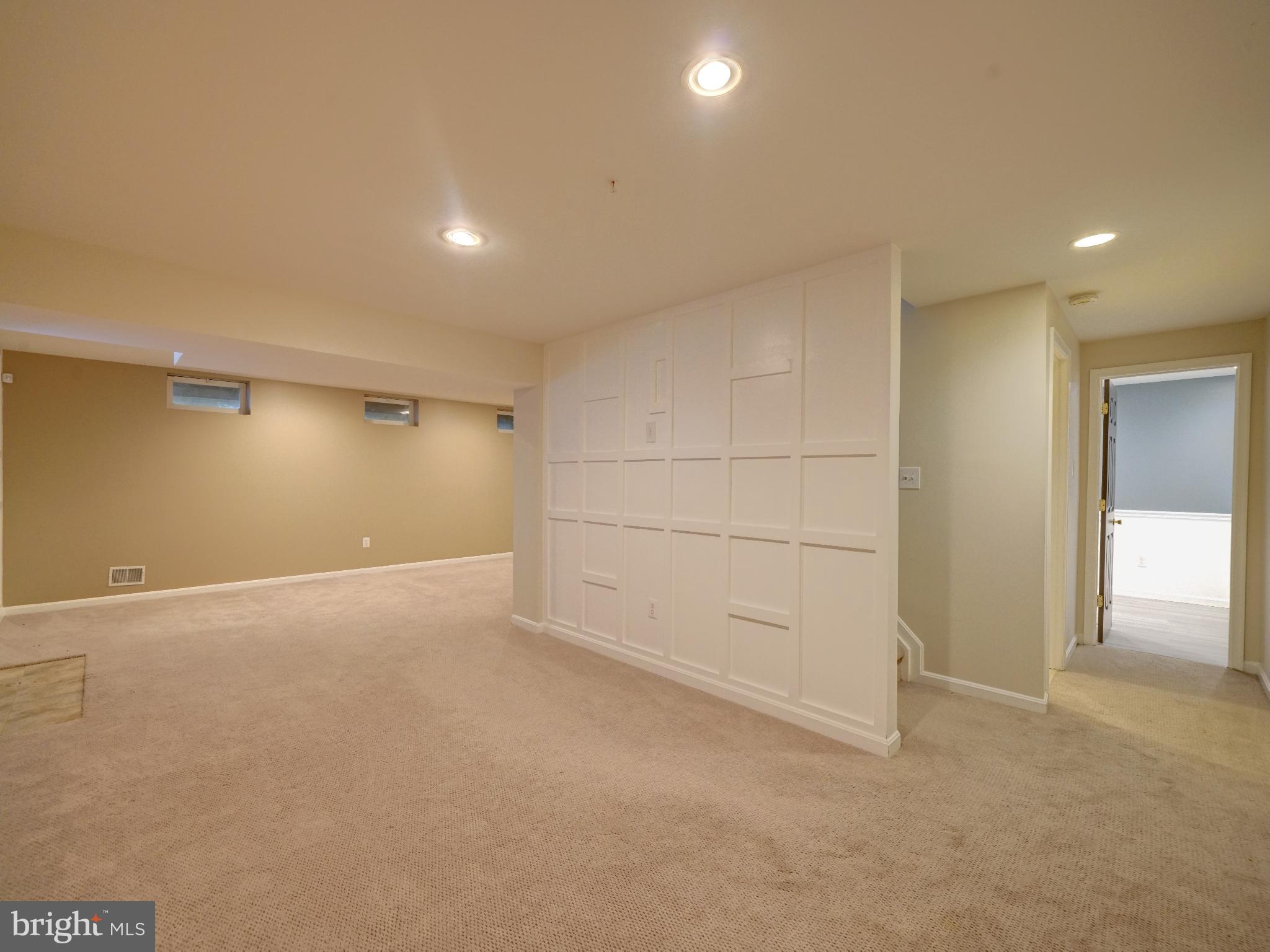 LAKEVIEW - Residential