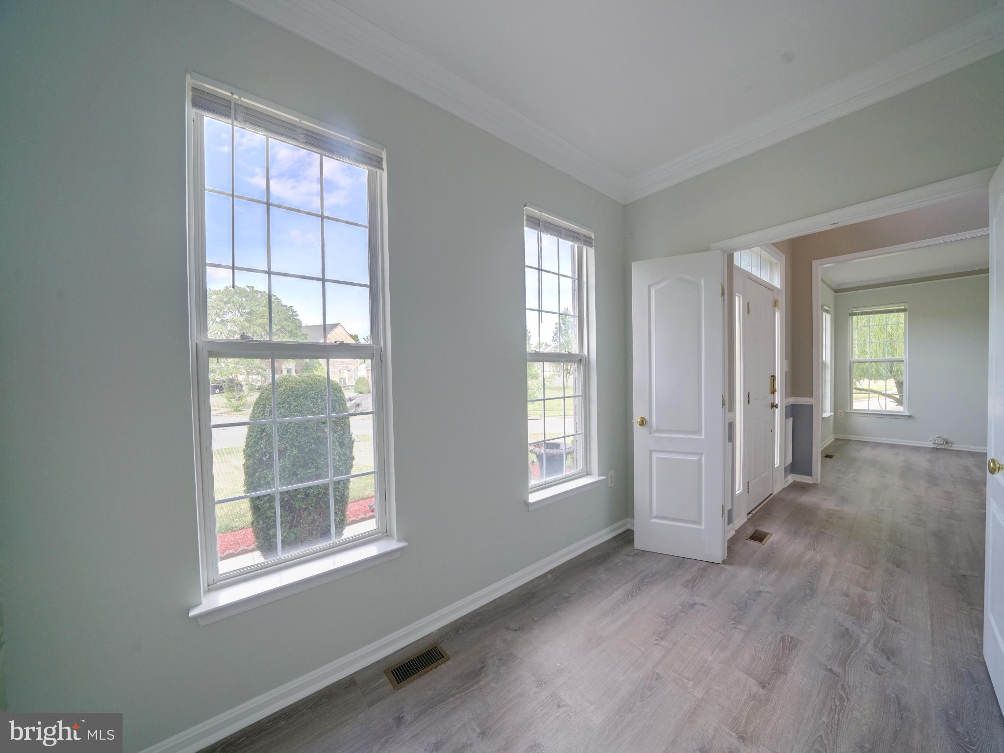 LAKEVIEW - Residential