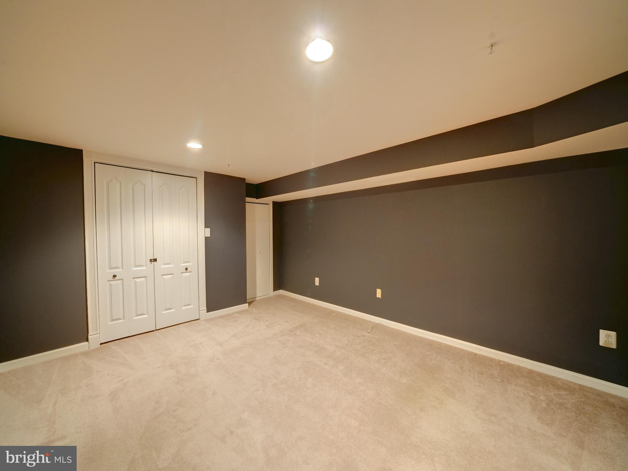 LAKEVIEW - Residential