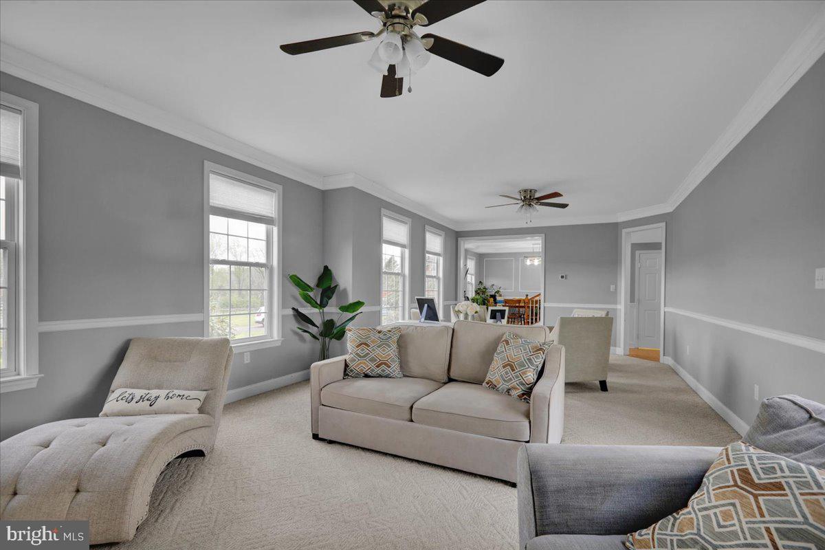 EST @ CEDAR HOLLOW - Residential