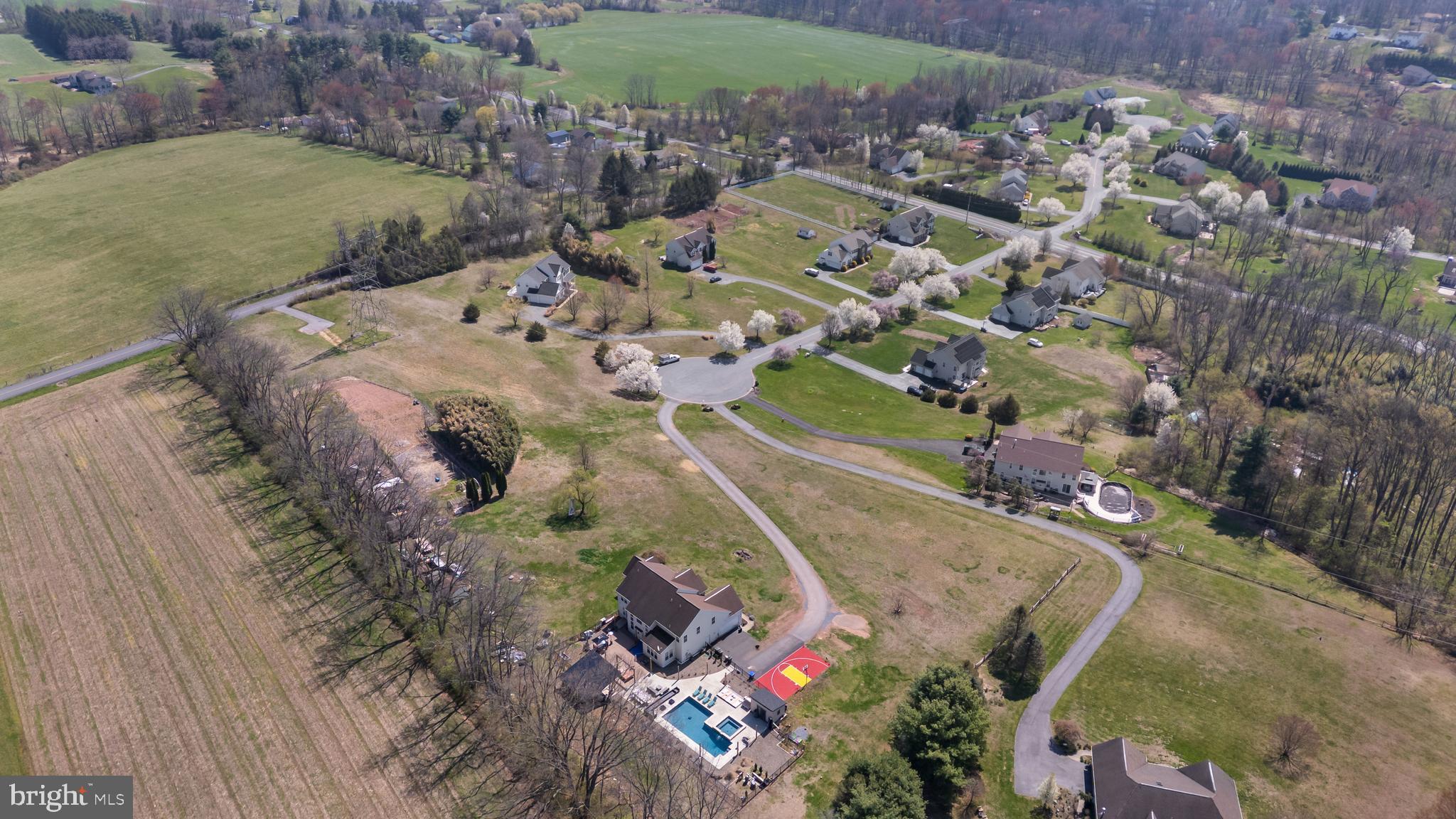 EST @ CEDAR HOLLOW - Residential