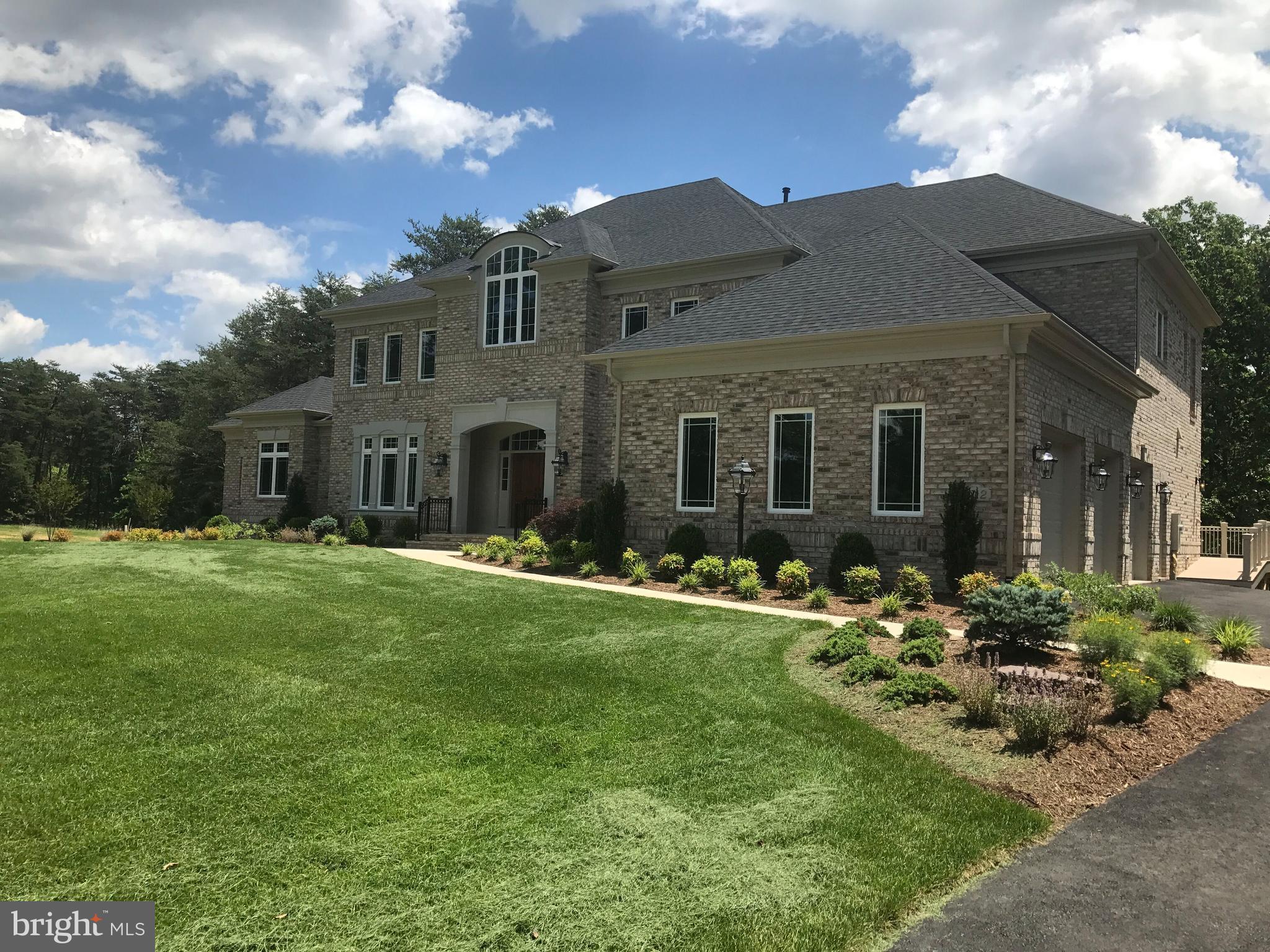 THOMPSON'S CROSSING - Residential