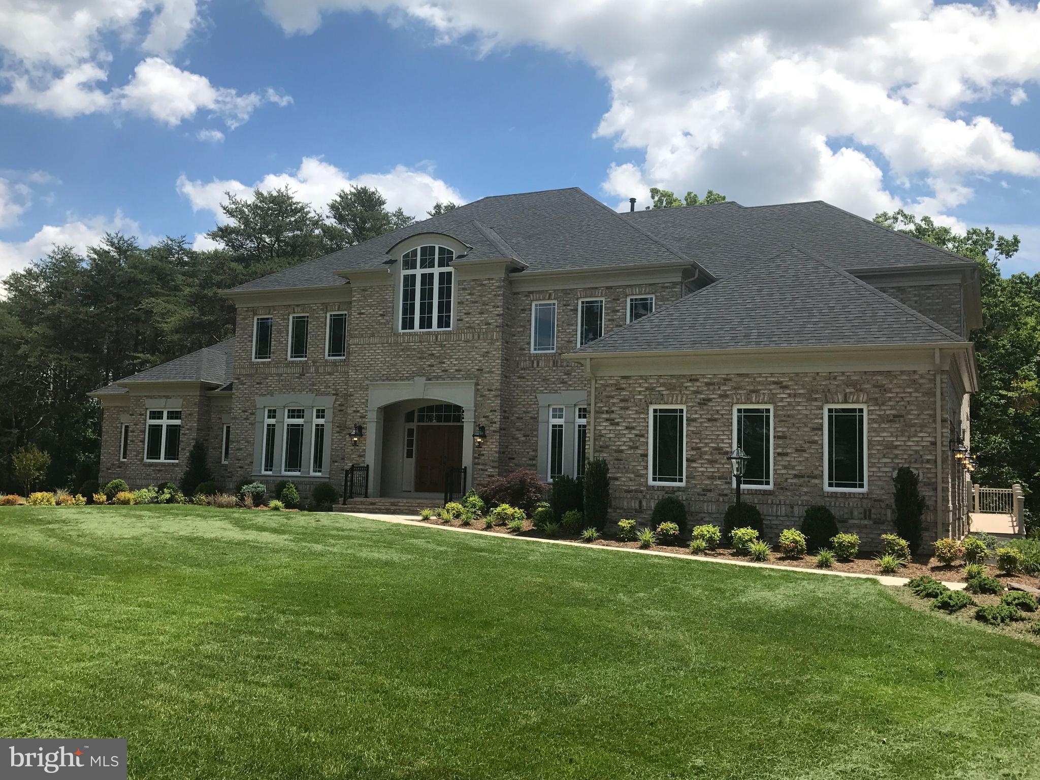 THOMPSON'S CROSSING - Residential