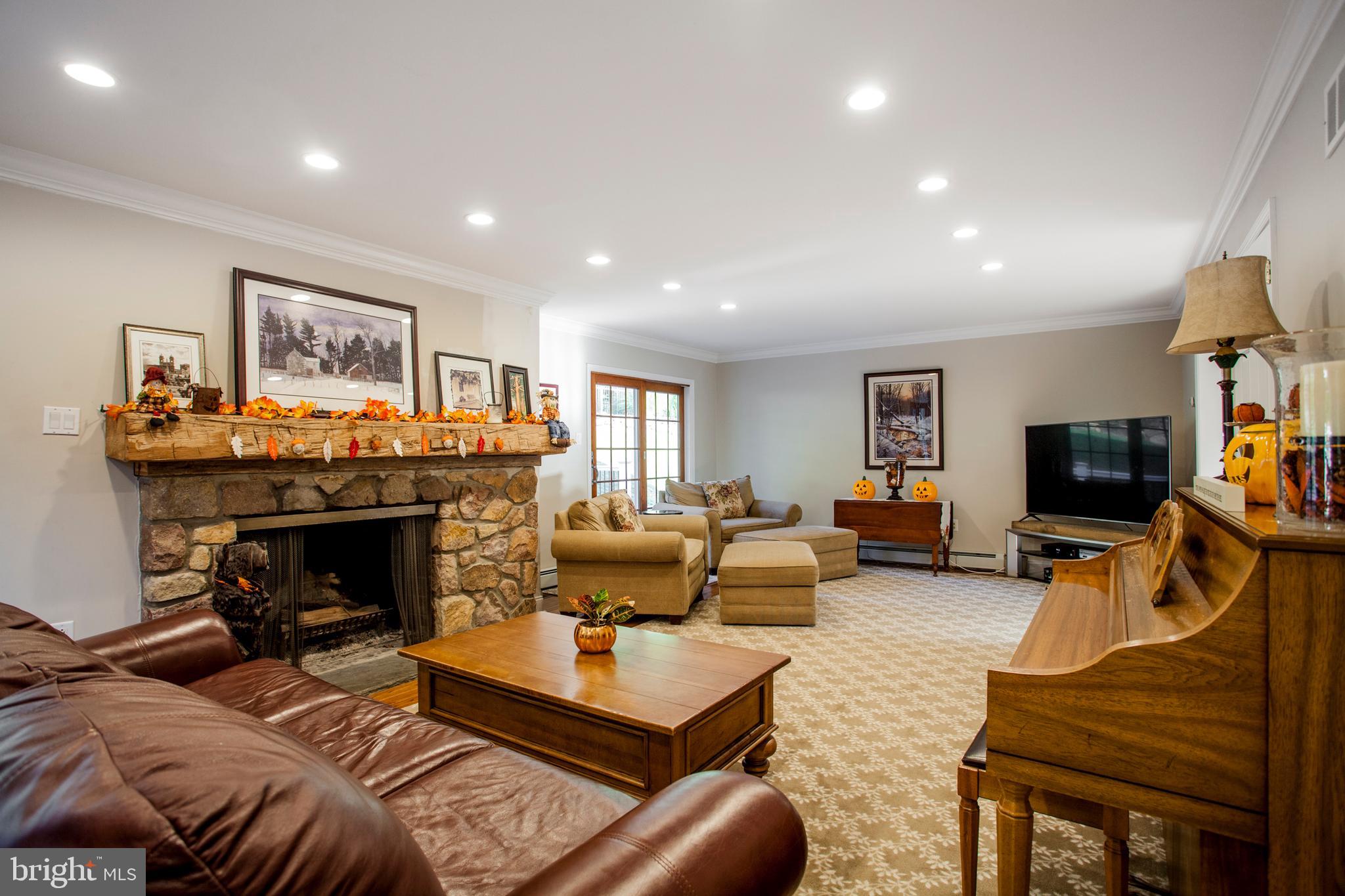 HAMILTON PLACE - Residential