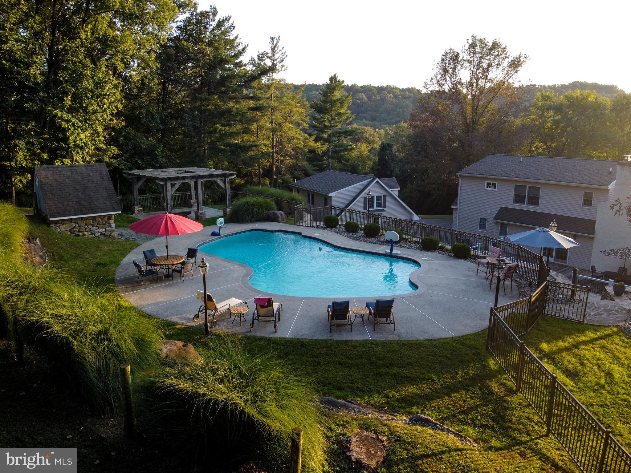 HAMILTON PLACE - Residential