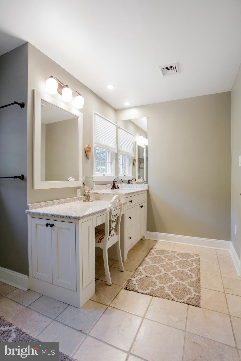 HAMILTON PLACE - Residential