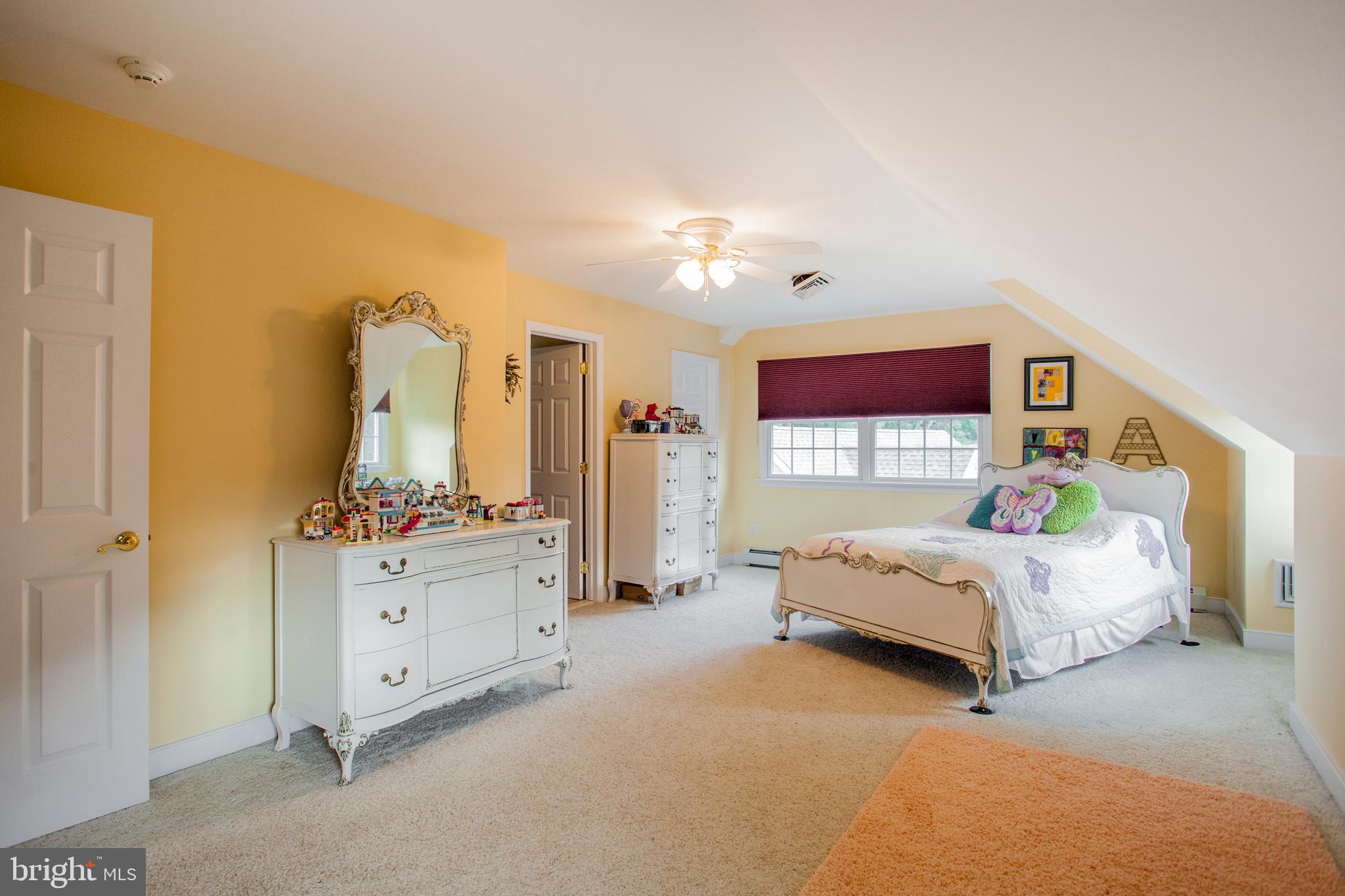 HAMILTON PLACE - Residential