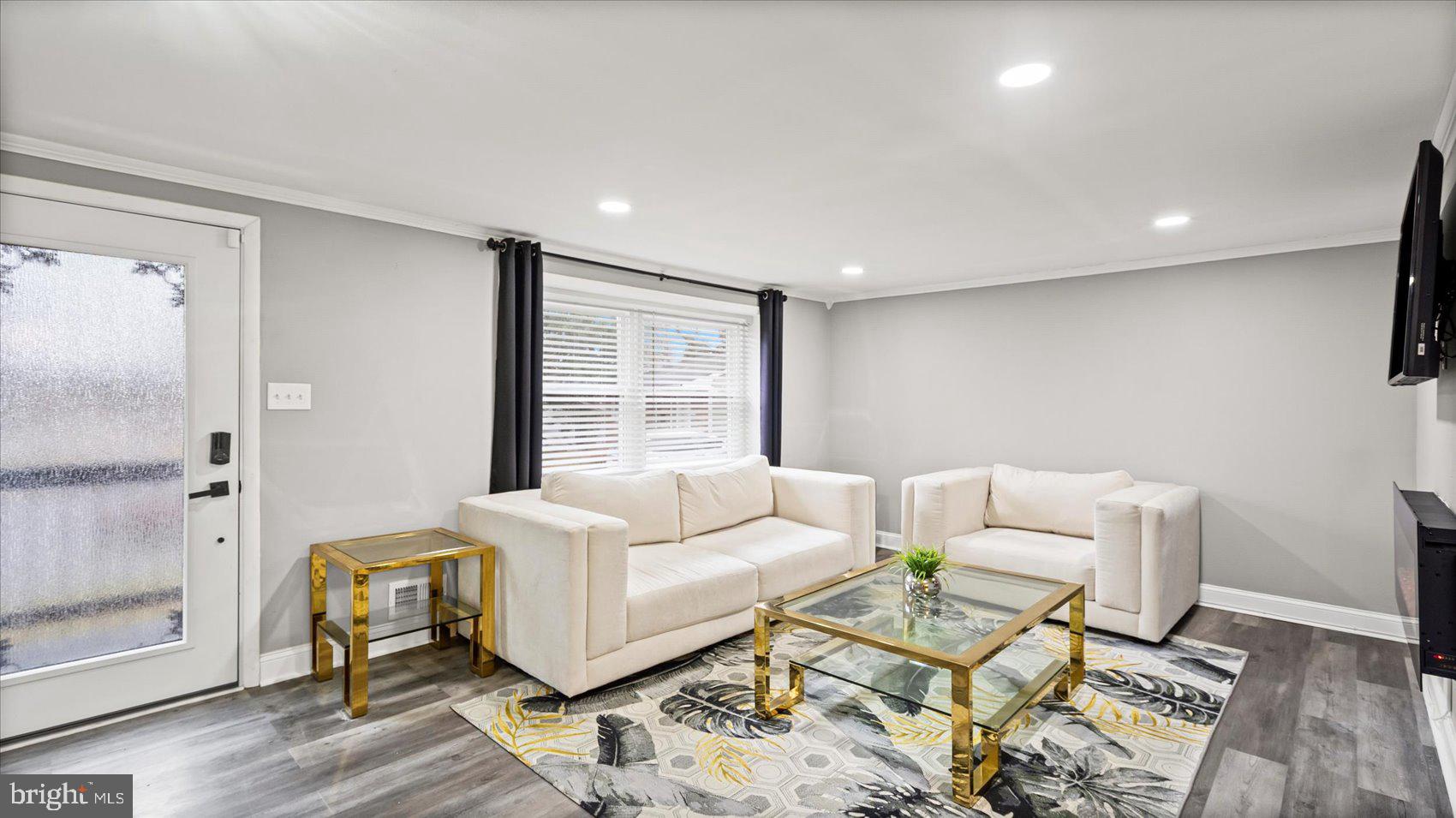 CHARTWELL - Residential