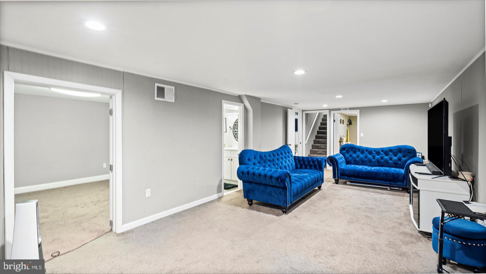 CHARTWELL - Residential