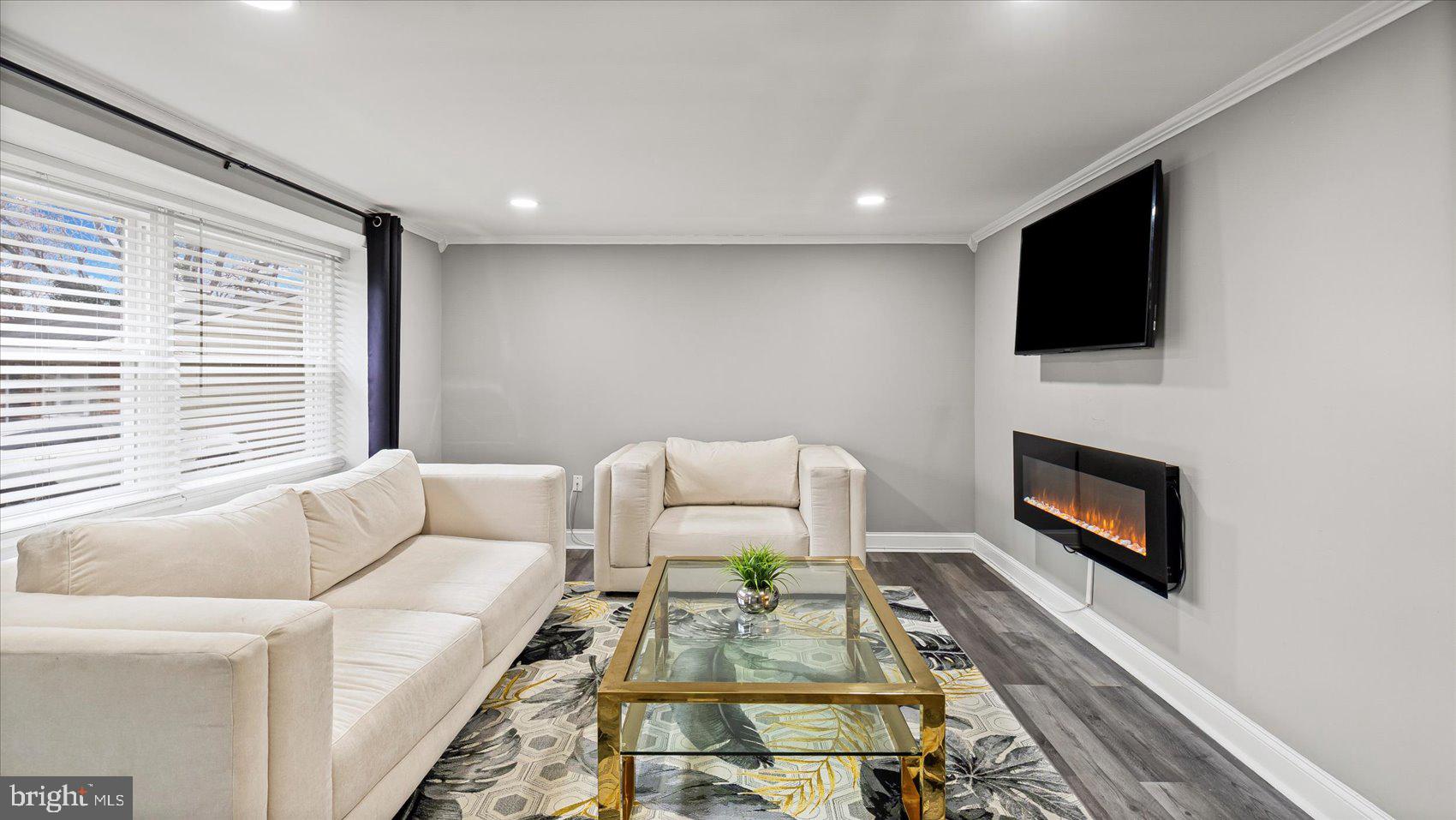 CHARTWELL - Residential