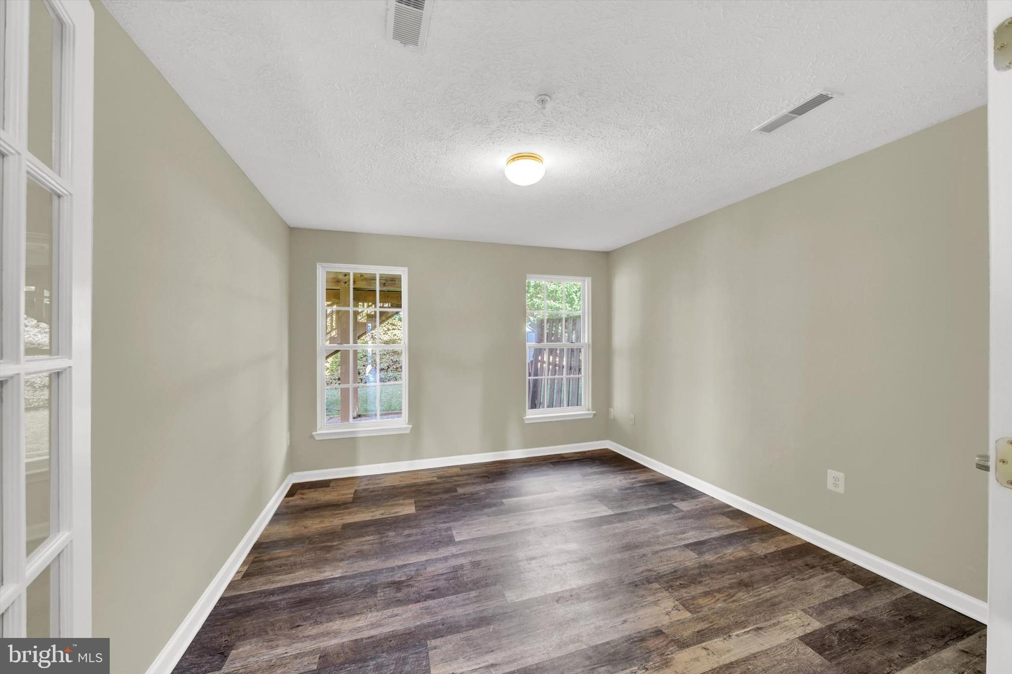 IRWINS CHOICE - Residential Lease