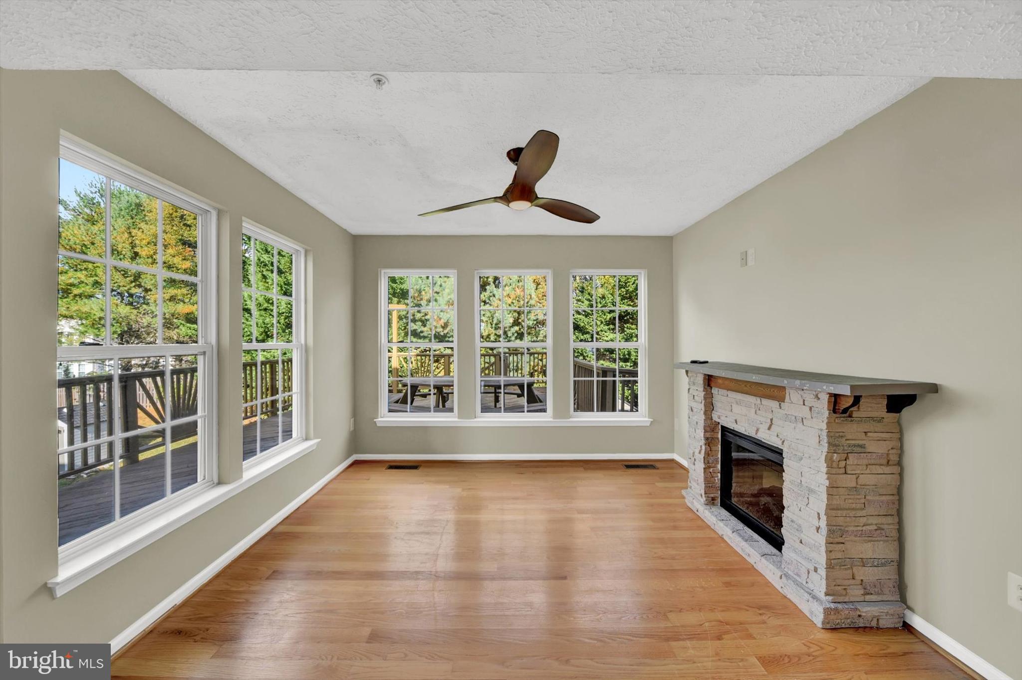 IRWINS CHOICE - Residential Lease