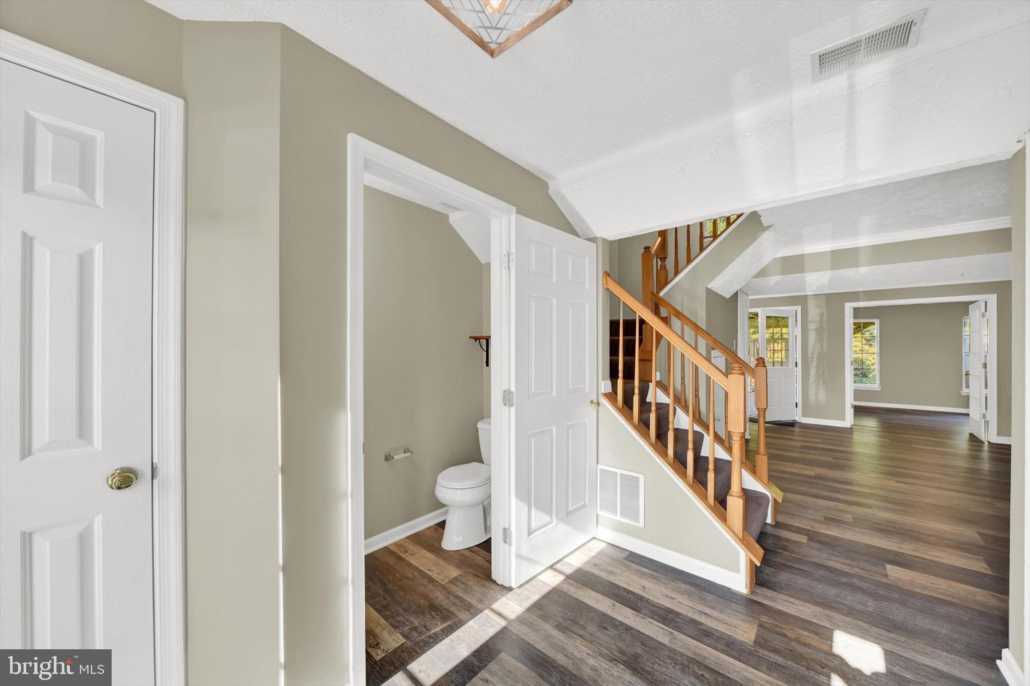 IRWINS CHOICE - Residential Lease