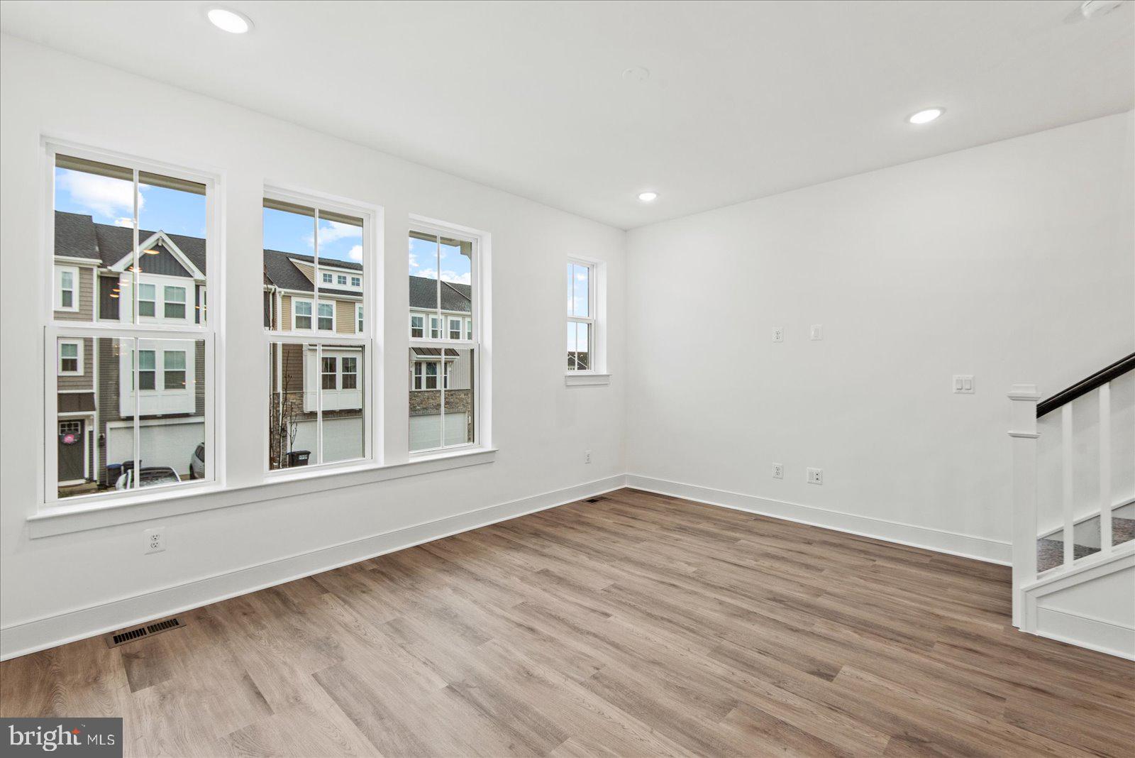 THE GROVE AT JACKSON VILLAGE - Residential Lease