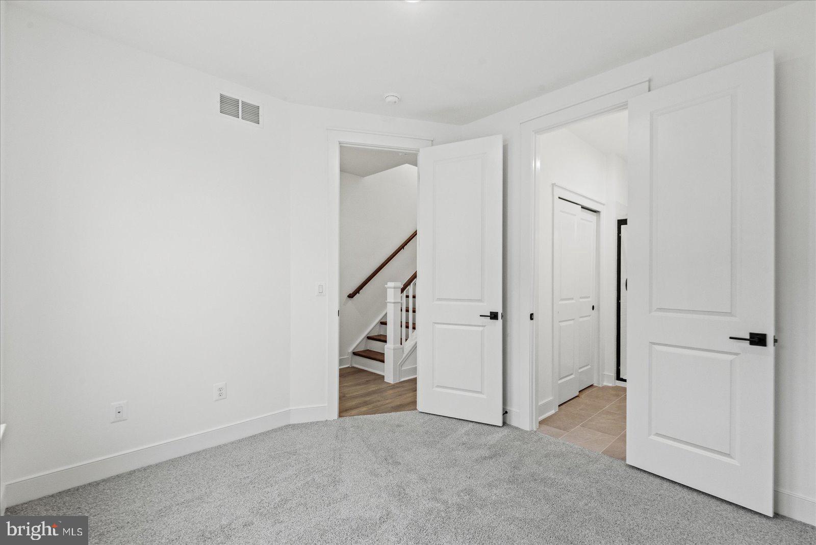 THE GROVE AT JACKSON VILLAGE - Residential Lease