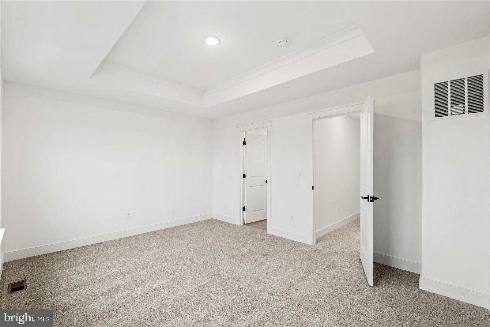 THE GROVE AT JACKSON VILLAGE - Residential Lease