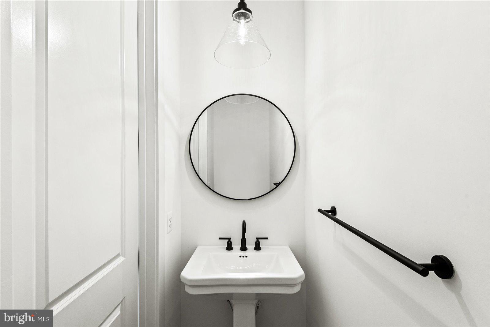 THE GROVE AT JACKSON VILLAGE - Residential Lease