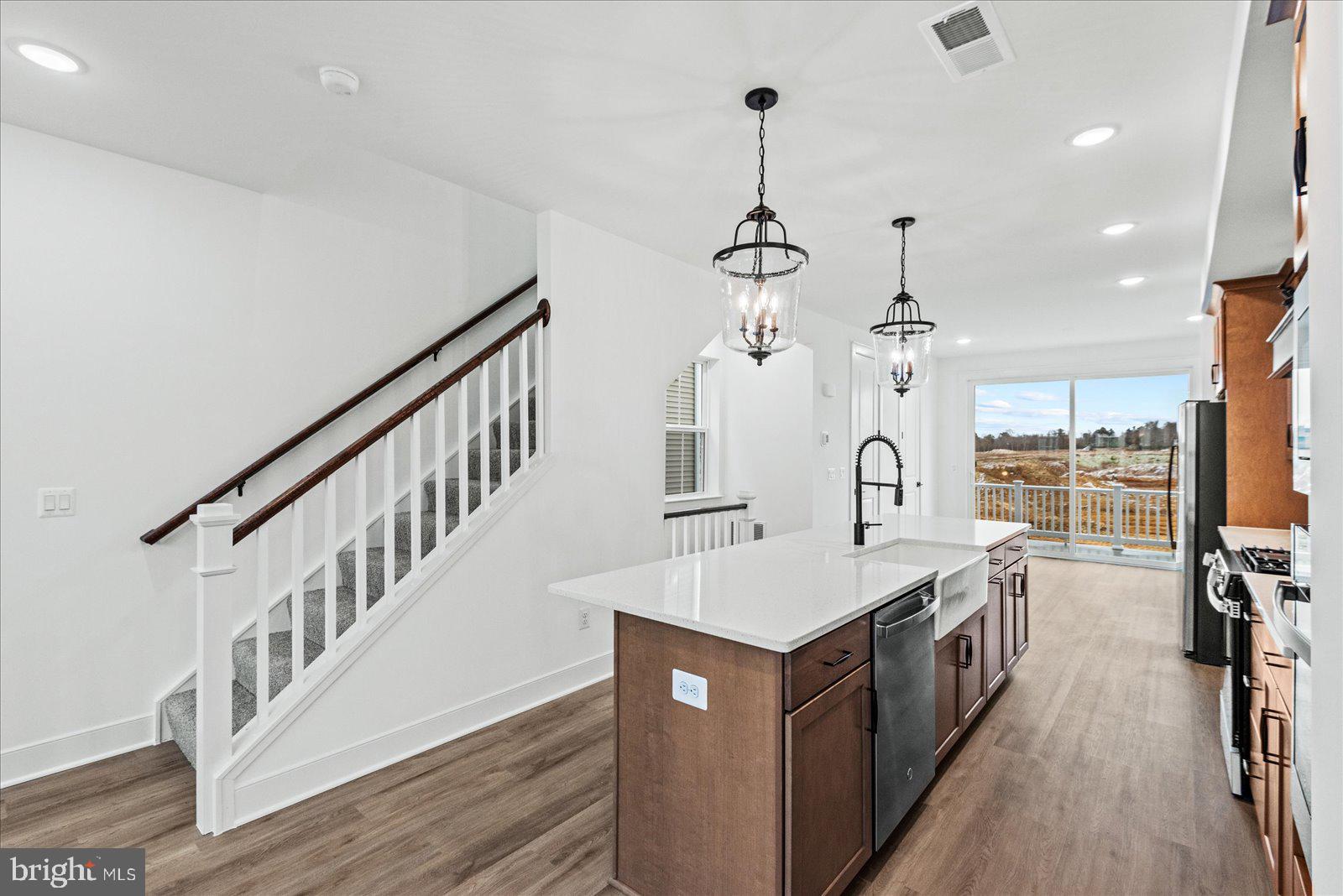 THE GROVE AT JACKSON VILLAGE - Residential Lease