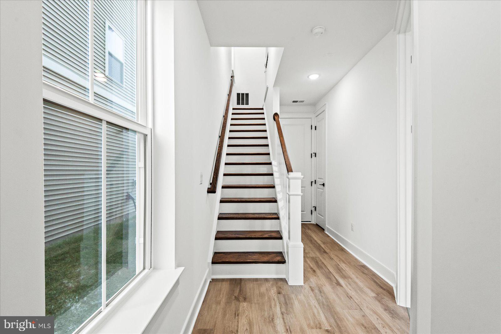 9407 PACIFIC ELM STREET