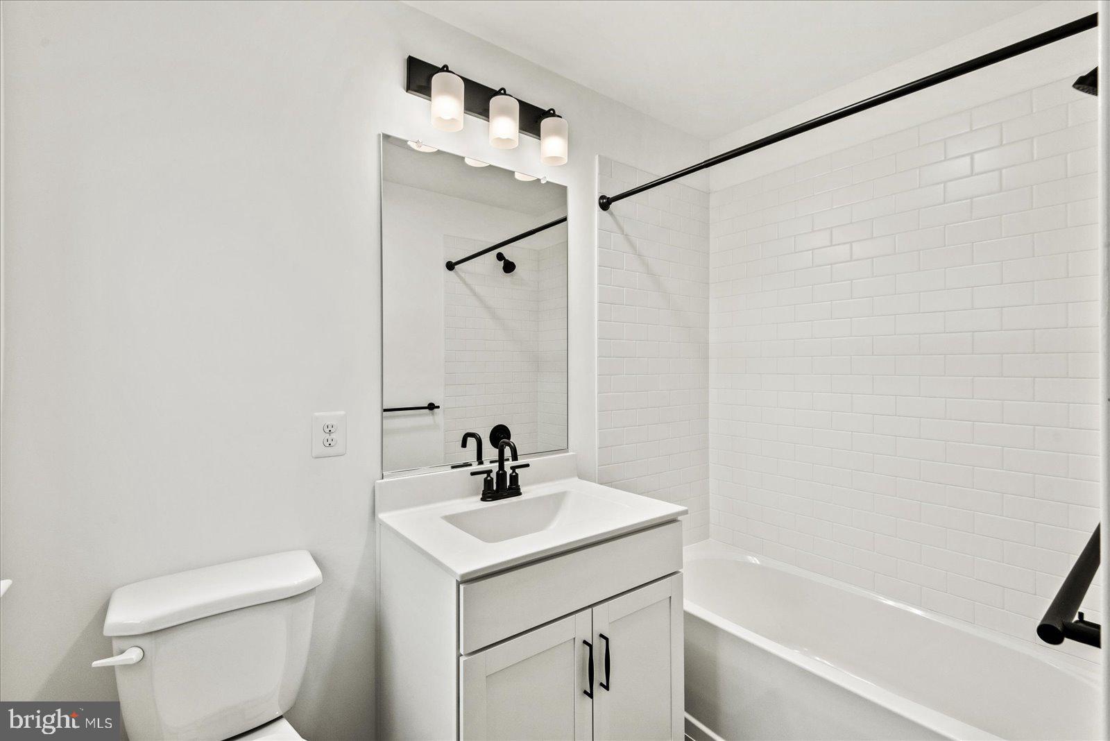 THE GROVE AT JACKSON VILLAGE - Residential Lease