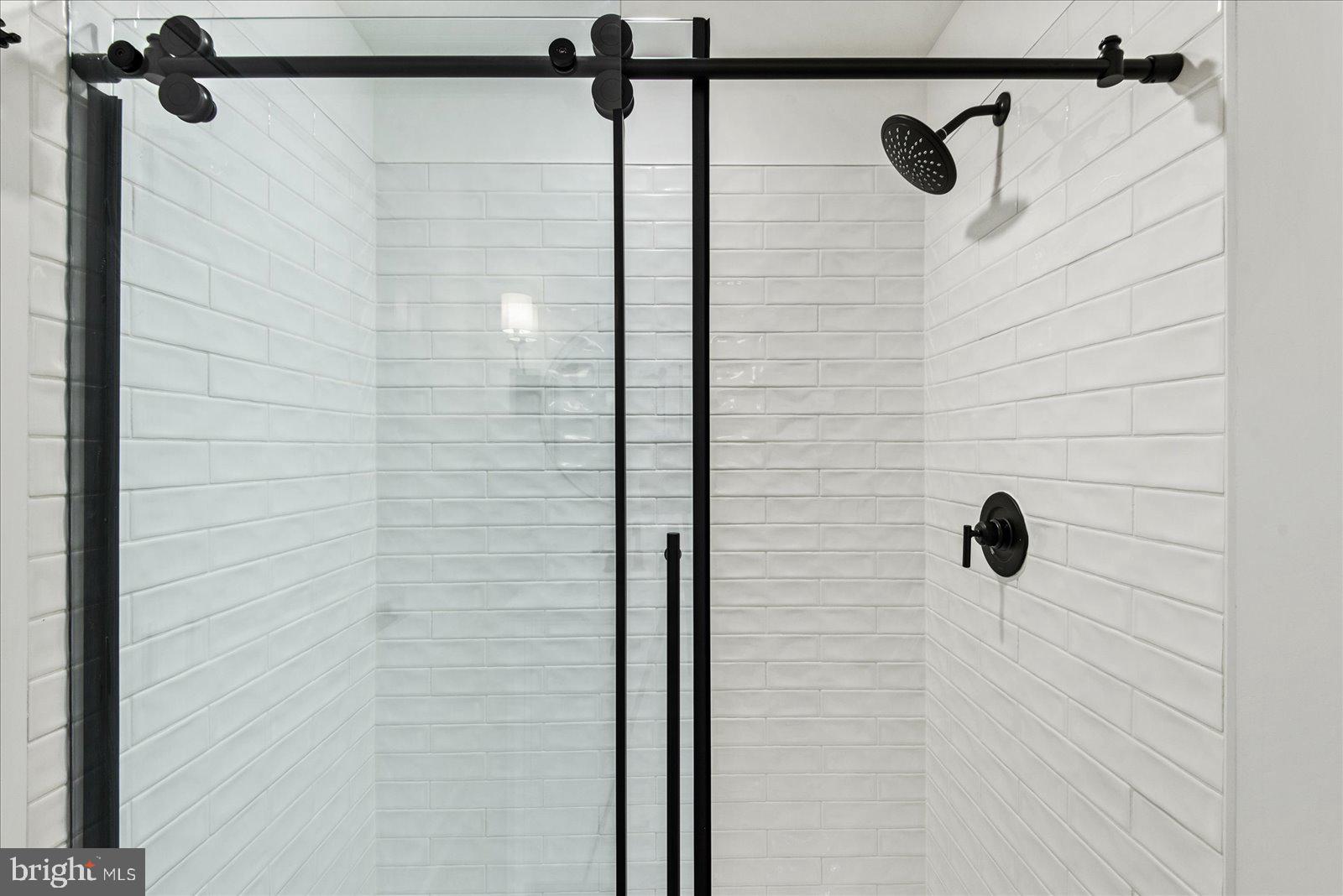 THE GROVE AT JACKSON VILLAGE - Residential Lease