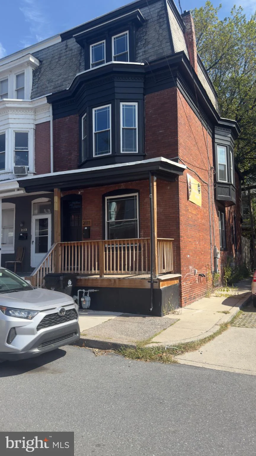 2111 Penn Street