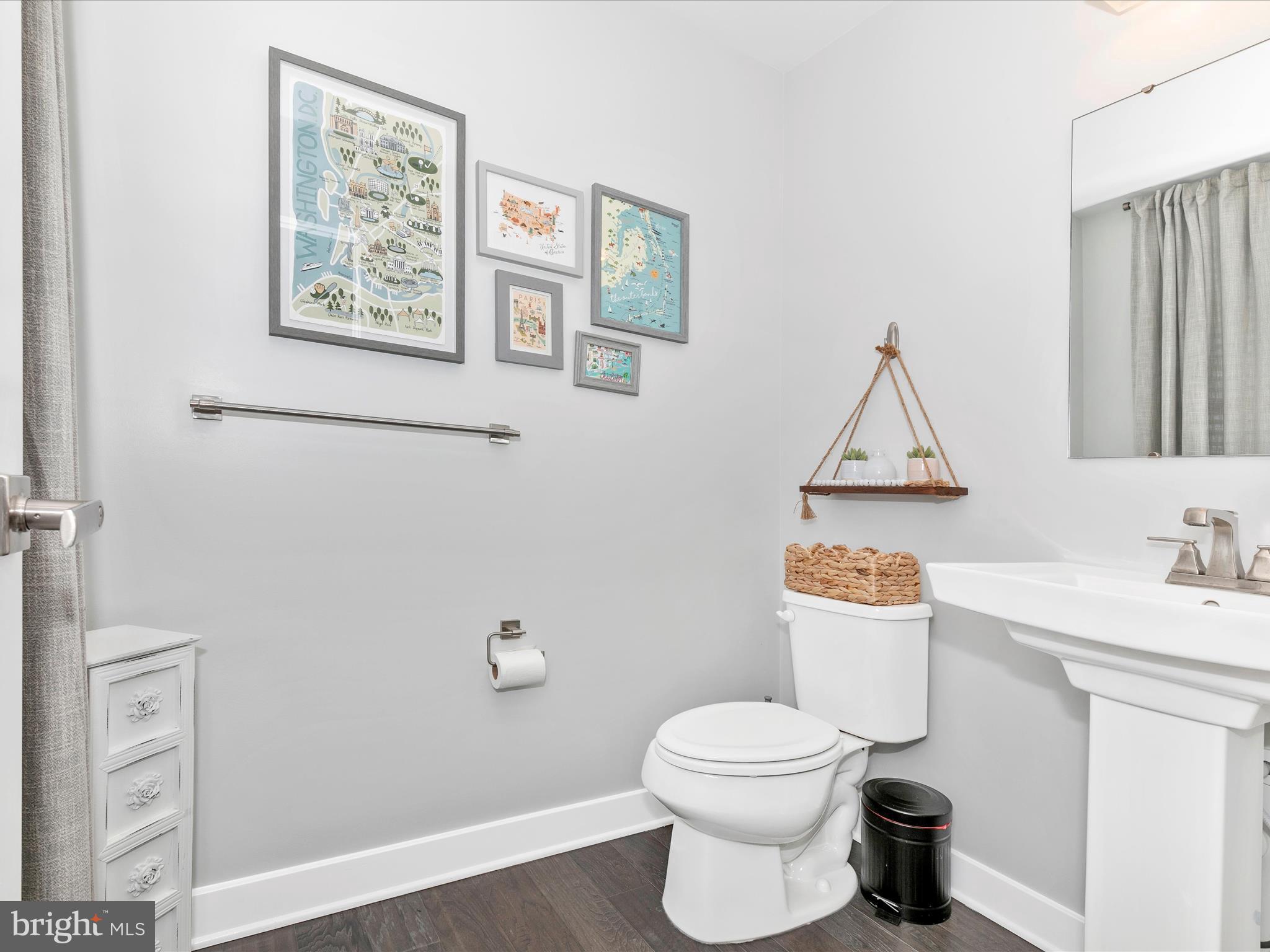 LAKE LINGANORE TOWN CENTER - Residential