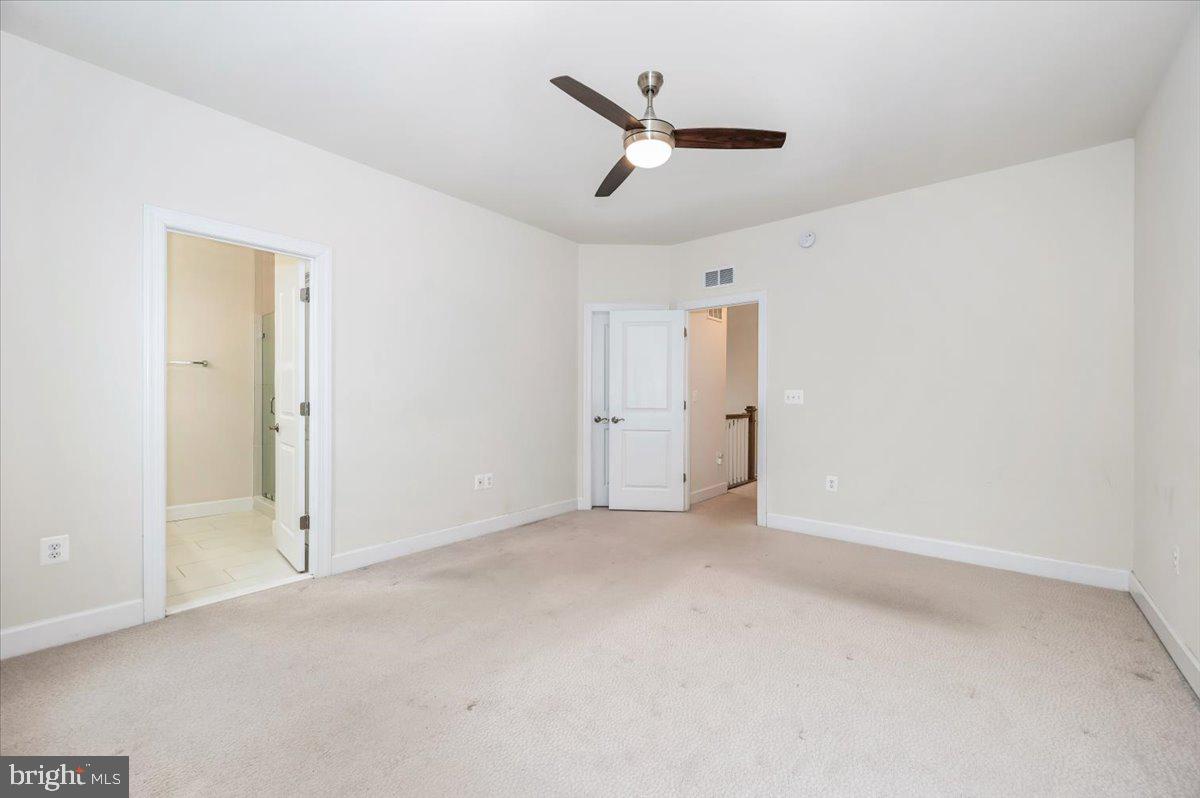 DOMINION TRAIL - Residential Lease